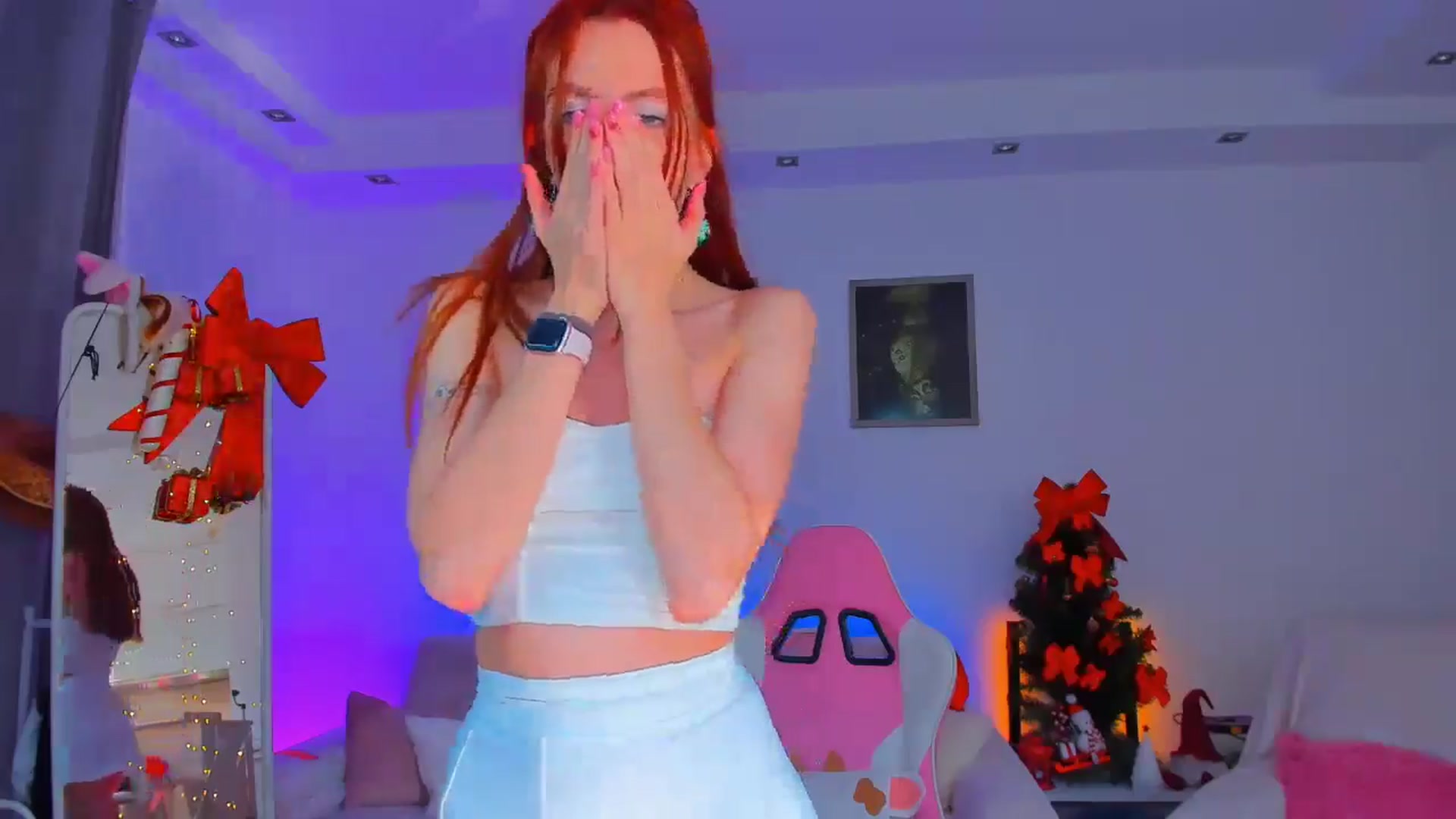 Gallery image thumbnail from Alyssa_Smit's myfreecams stream on, 12/30/2024, 12:28 image 9 of 20