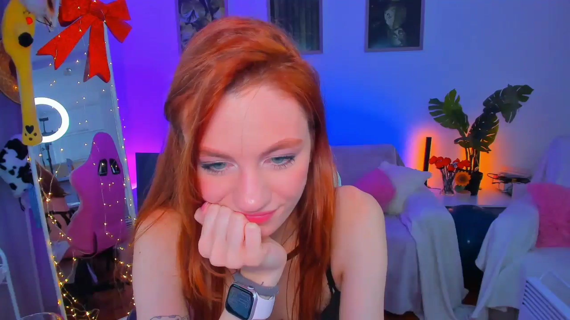 Gallery image thumbnail from Alyssa_Smit's myfreecams stream on, 01/16/2025, 13:24 image 8 of 20