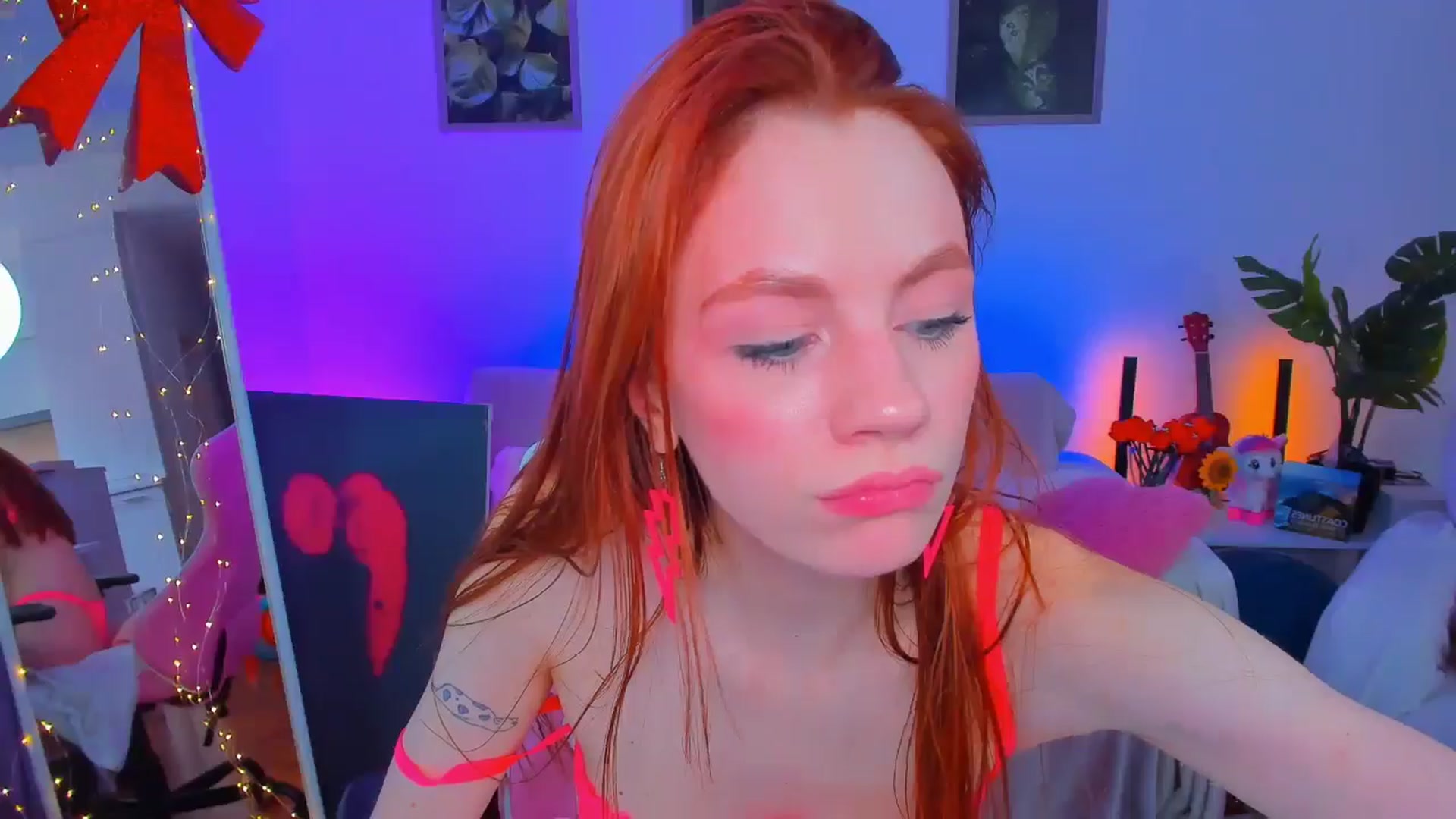 Gallery image thumbnail from Alyssa_Smit's myfreecams stream on, 02/05/2025, 14:13 image 6 of 20