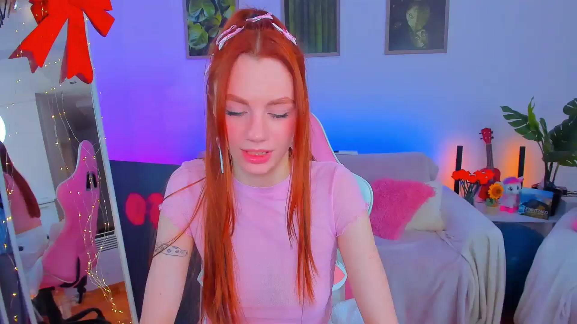 Gallery image thumbnail from Alyssa_Smit's myfreecams stream on, 02/06/2025, 10:32 image 8 of 20