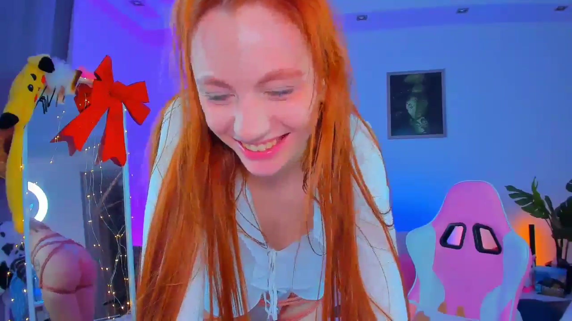 Gallery image thumbnail from Alyssa_Smit's myfreecams stream on, 02/09/2025, 14:36 image 14 of 20