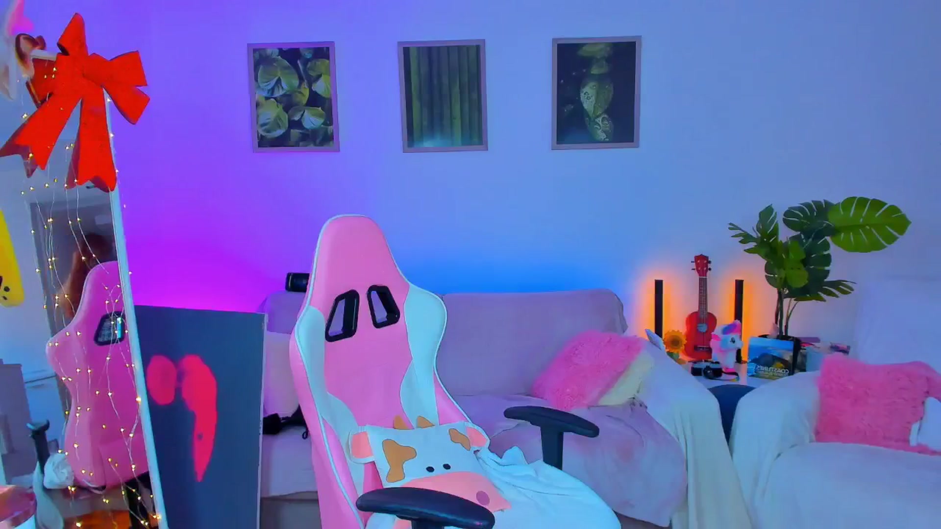 Gallery image thumbnail from Alyssa_Smit's myfreecams stream on, 03/06/2025, 14:06 image 11 of 20