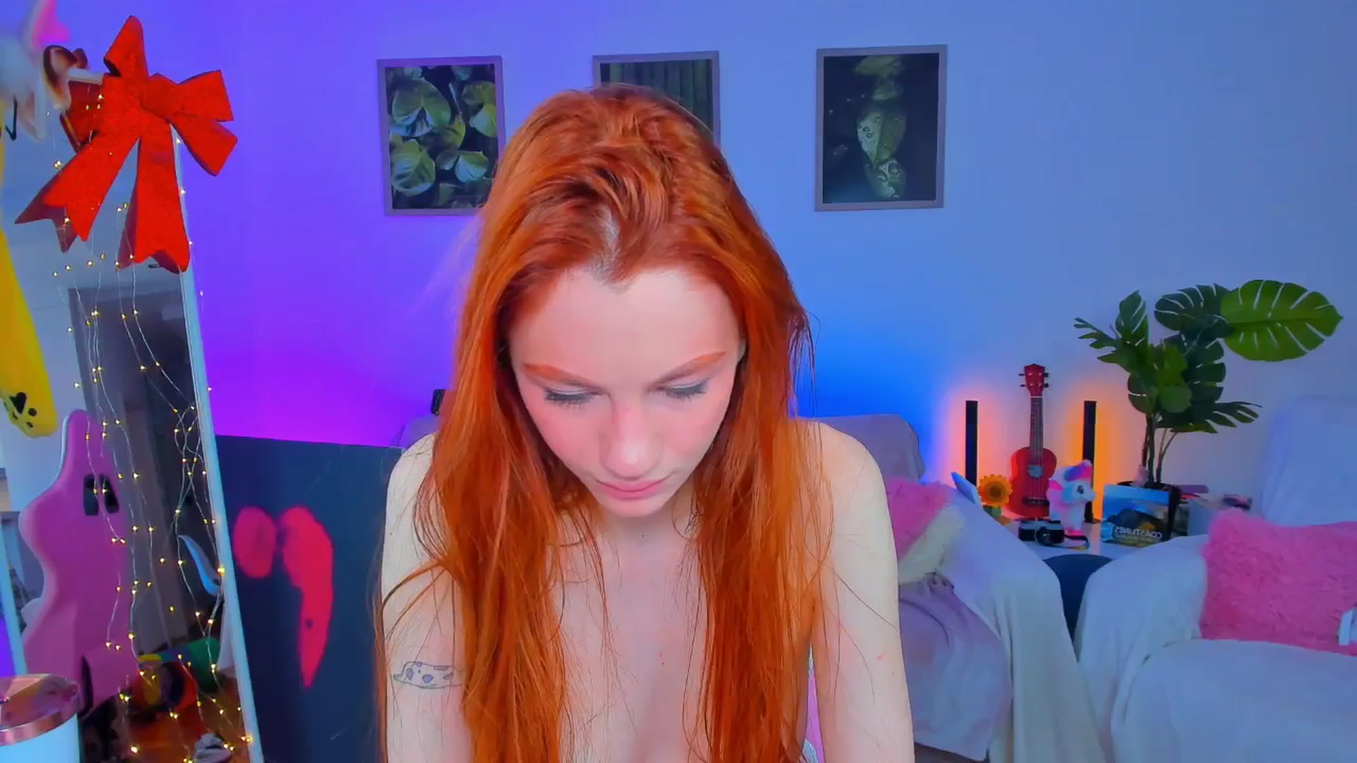Gallery image thumbnail from Alyssa_Smit's myfreecams stream on, 03/06/2025, 14:06 image 7 of 20