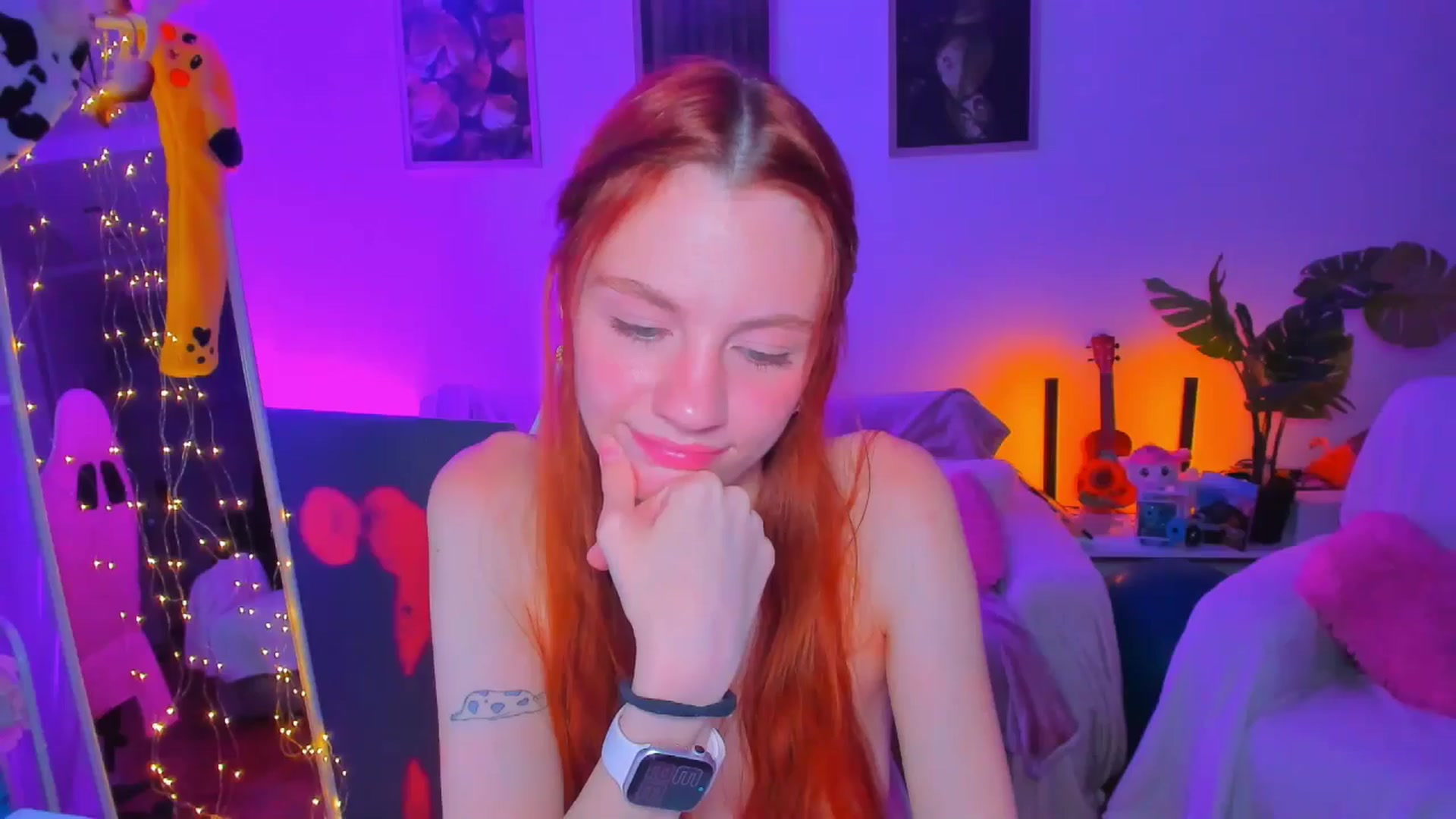 Gallery image thumbnail from Alyssa_Smit's myfreecams stream on, 09/01/2025, 03:59 image 8 of 20