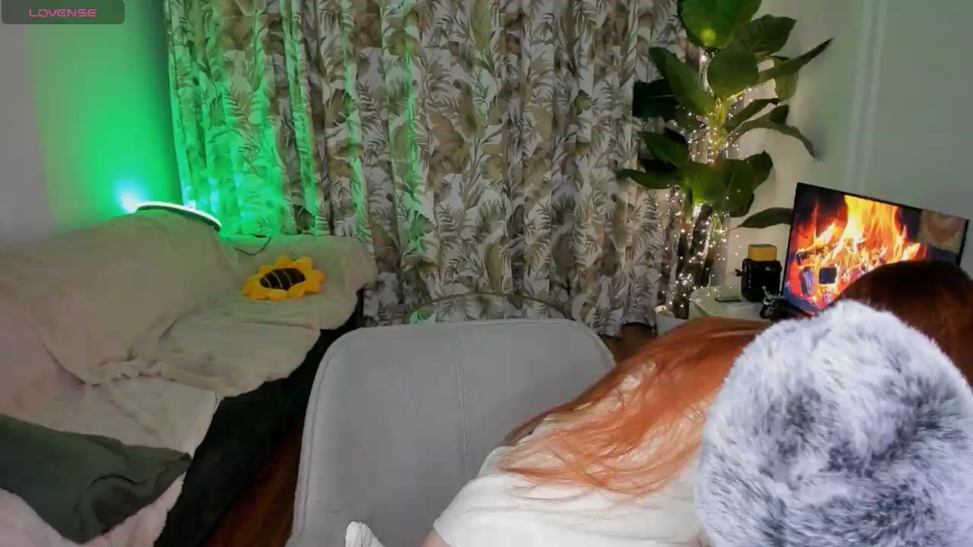 Gallery image thumbnail from Alyssa_Smit's myfreecams stream on, 06/24/2026, 24:08 image 14 of 20