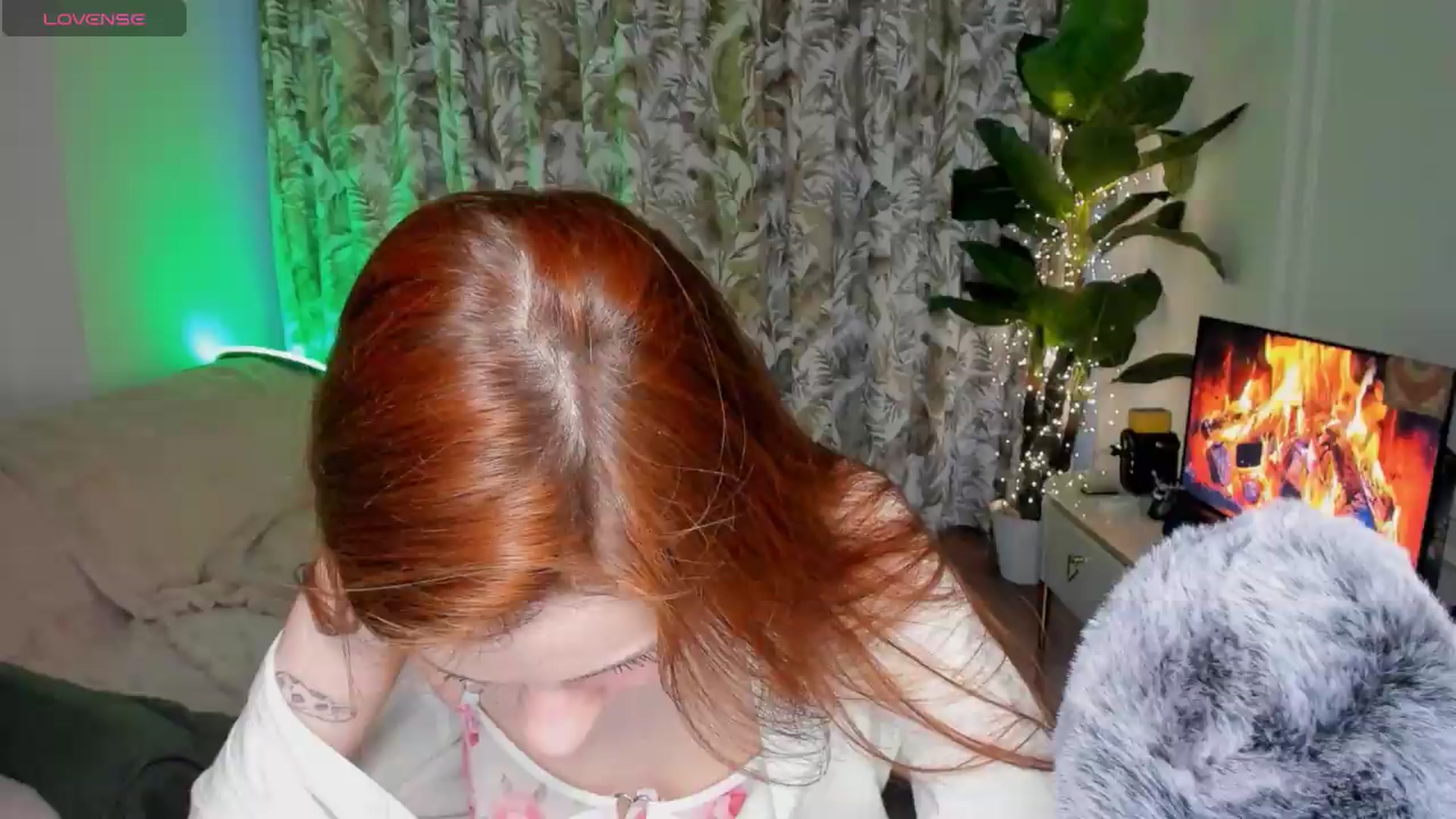 Gallery image thumbnail from Alyssa_Smit's myfreecams stream on, 06/24/2026, 01:33 image 2 of 20