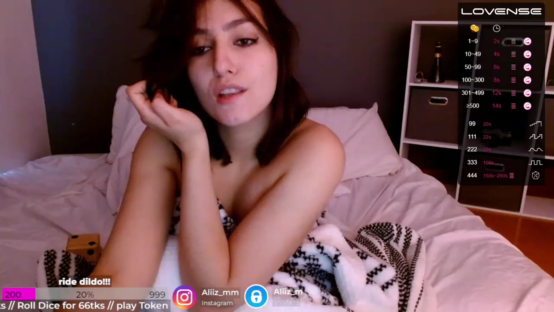 Gallery image thumbnail from Alyssamodel's myfreecams stream on, 11/21/2022, 20:35 image 14 of 20