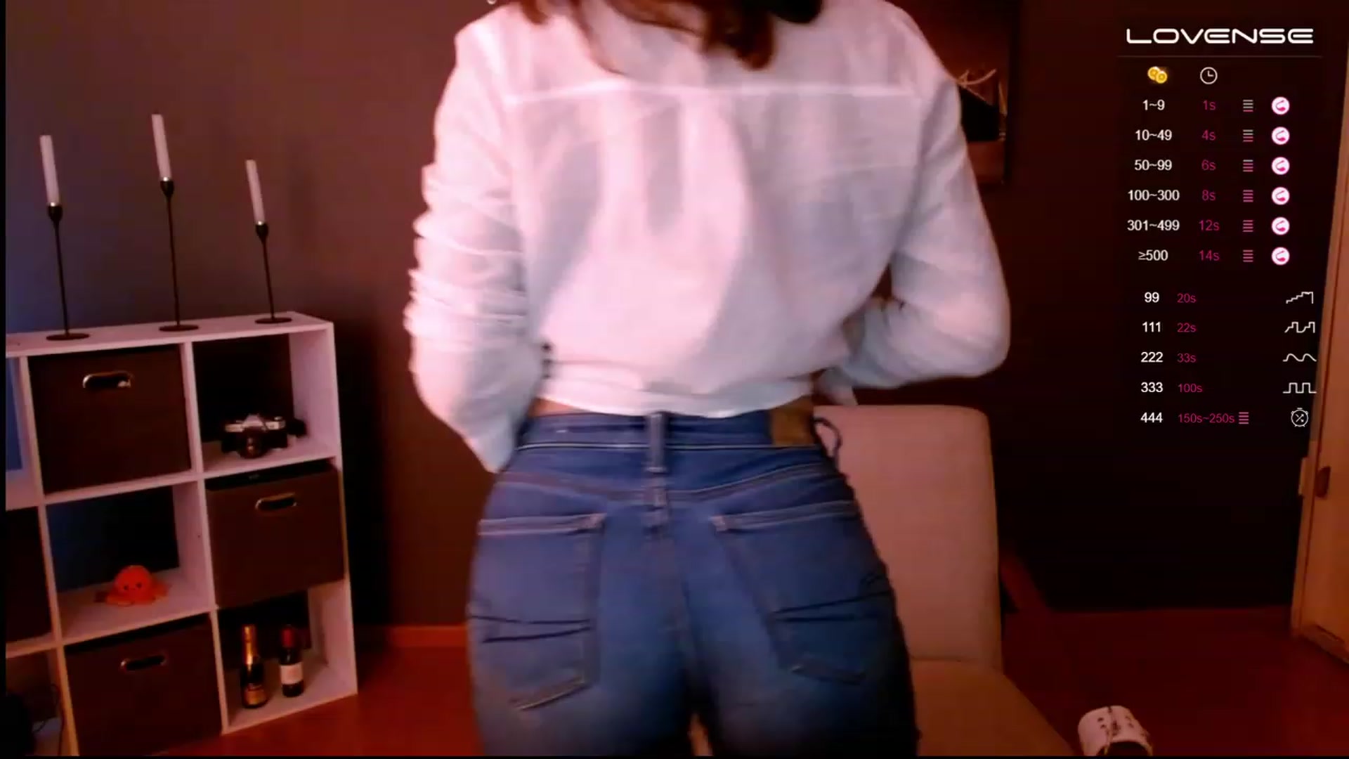 Gallery image thumbnail from Alyssamodel's myfreecams stream on, 02/02/2023, 22:51 image 17 of 20