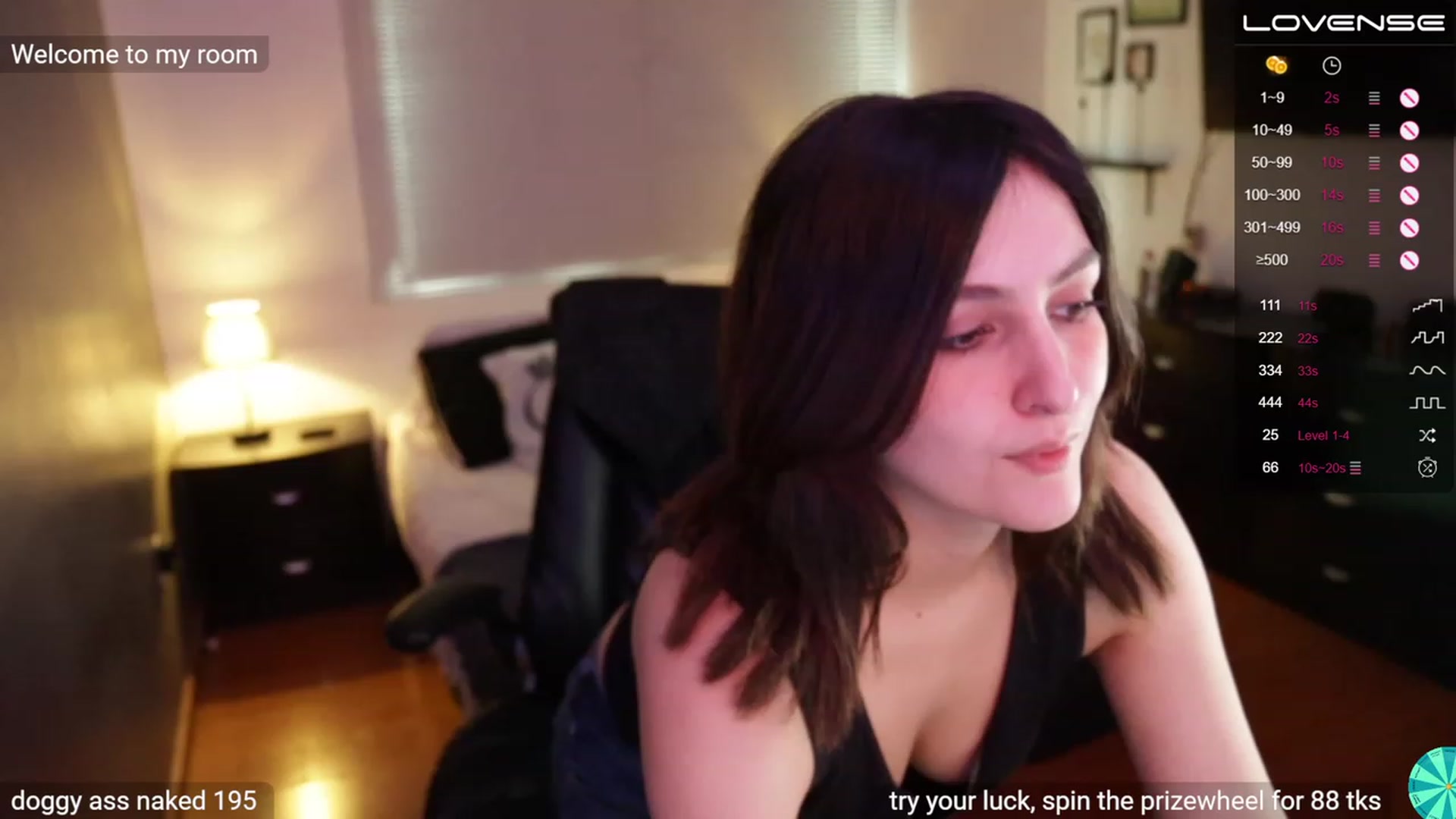 Gallery image thumbnail from Alyssamodel's myfreecams stream on, 03/01/2023, 16:48 image 2 of 20