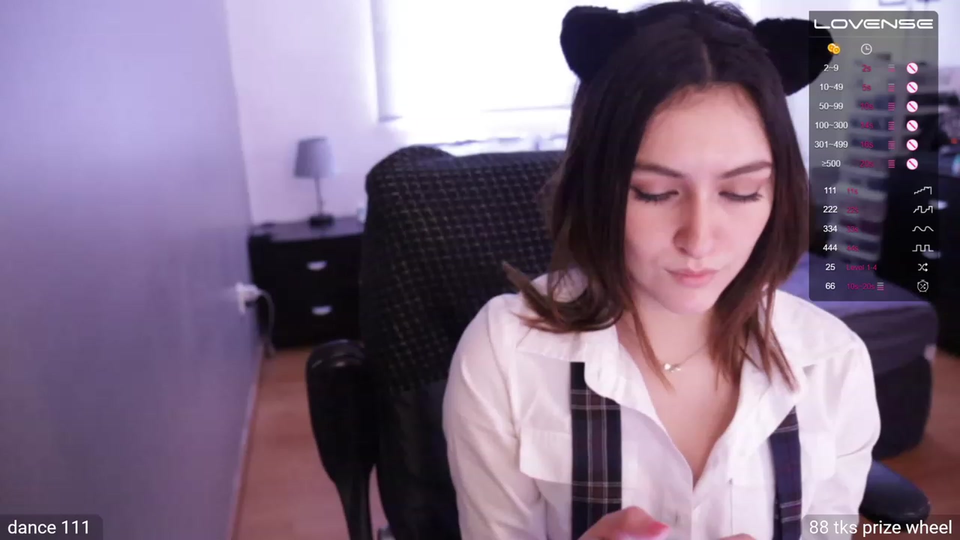 Gallery image thumbnail from Alyssamodel's myfreecams stream on, 03/31/2023, 18:38 image 2 of 20