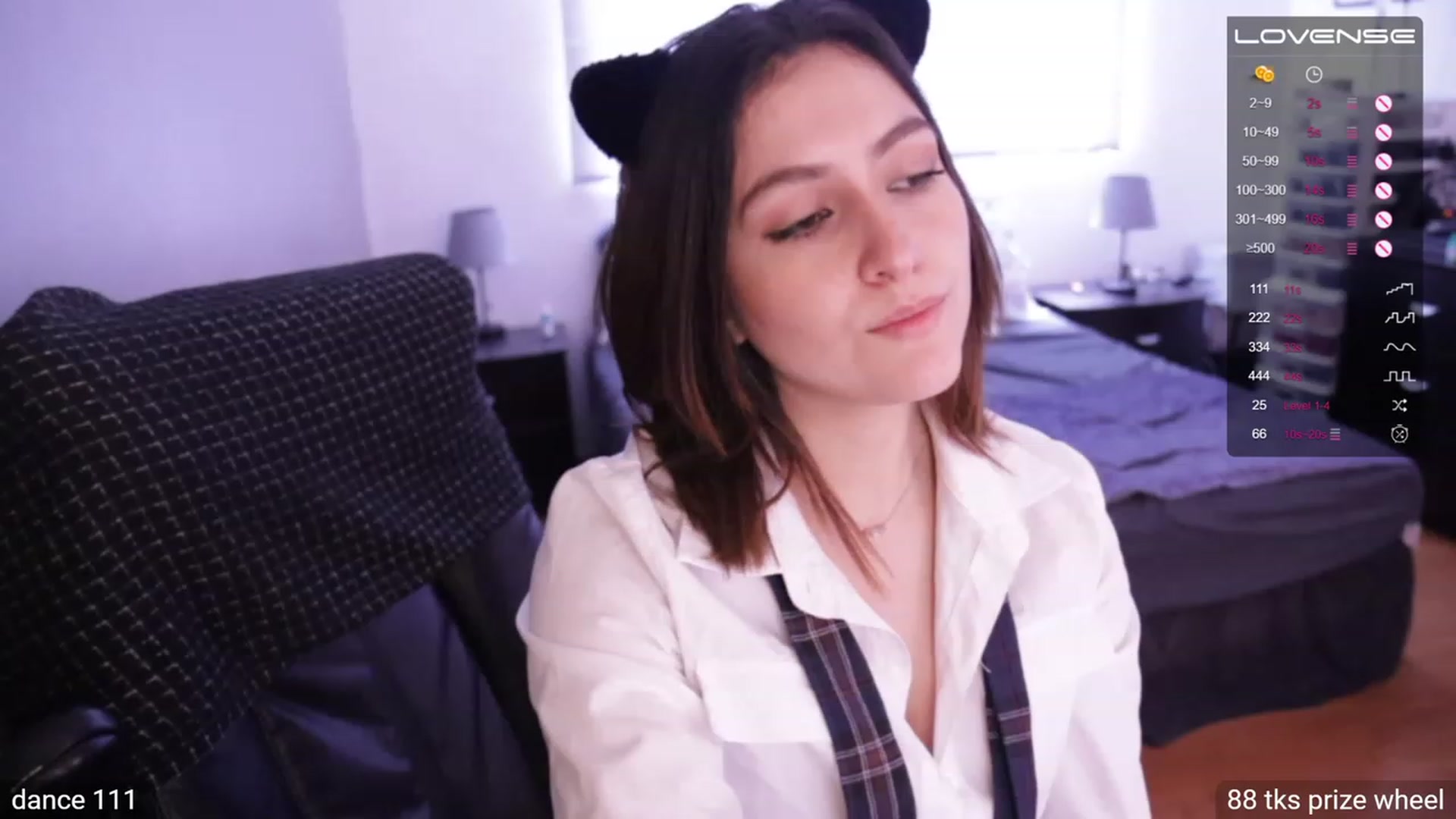 Gallery image thumbnail from Alyssamodel's myfreecams stream on, 03/31/2023, 18:38 image 1 of 20