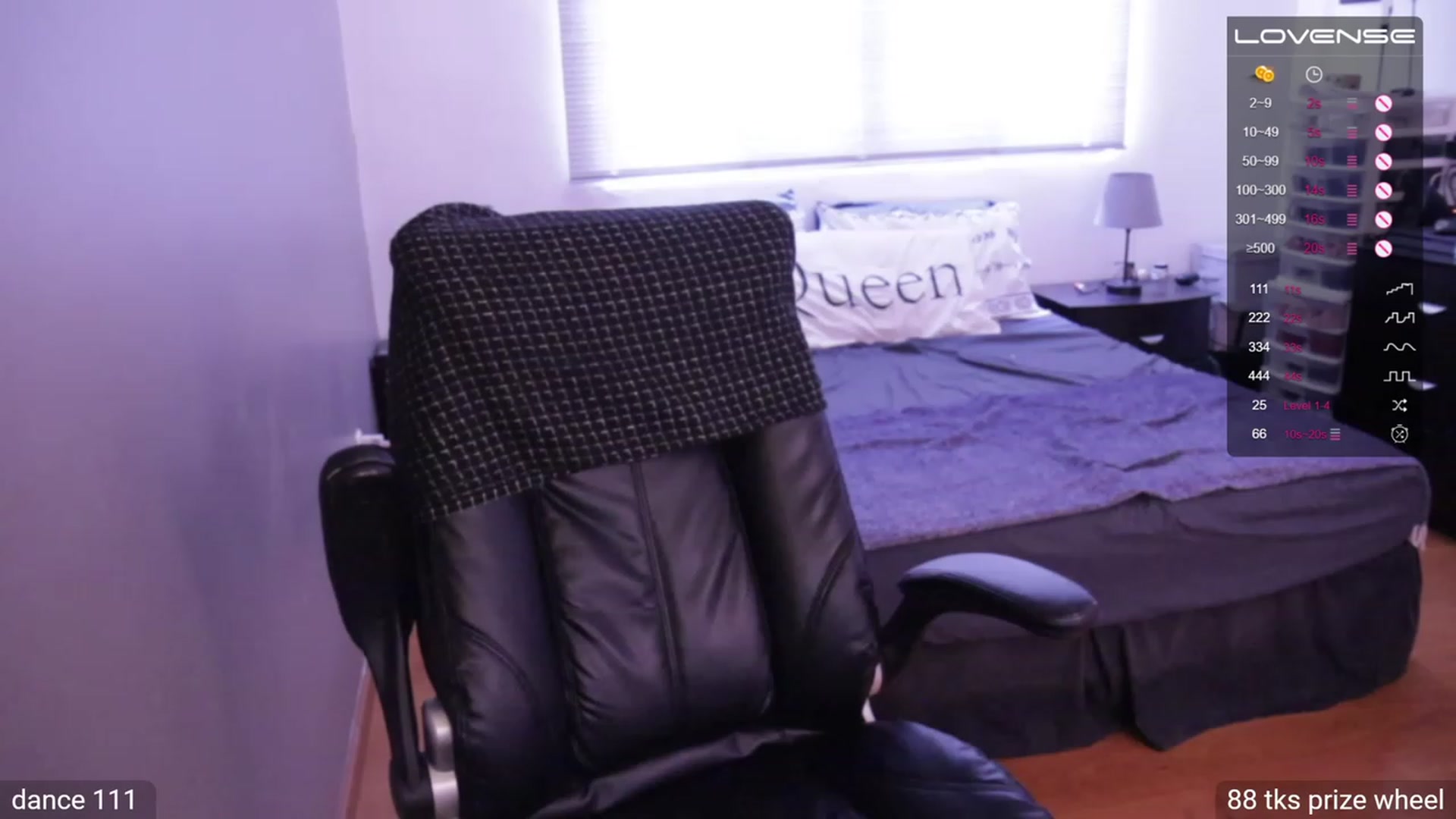 Gallery image thumbnail from Alyssamodel's myfreecams stream on, 03/31/2023, 18:38 image 10 of 20