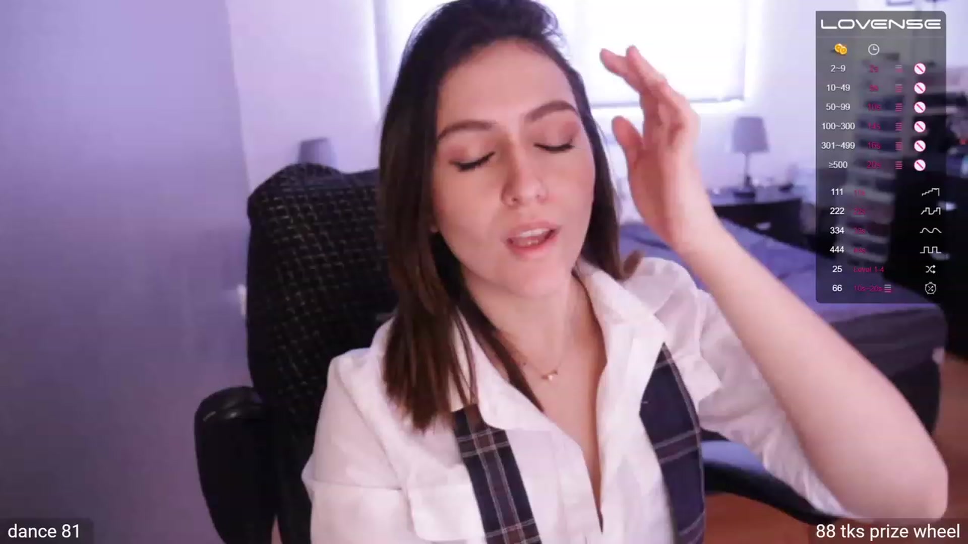 Gallery image thumbnail from Alyssamodel's myfreecams stream on, 03/31/2023, 18:38 image 12 of 20