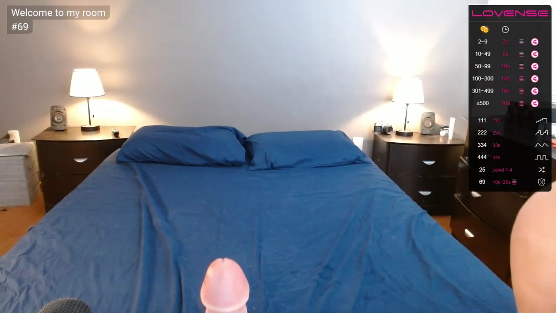 Gallery image thumbnail from Alyssamodel's myfreecams stream on, 05/01/2023, 19:23 image 16 of 20