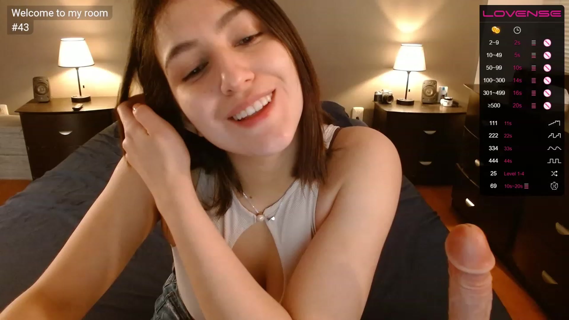 Gallery image thumbnail from Alyssamodel's myfreecams stream on, 05/02/2023, 14:37 image 2 of 20