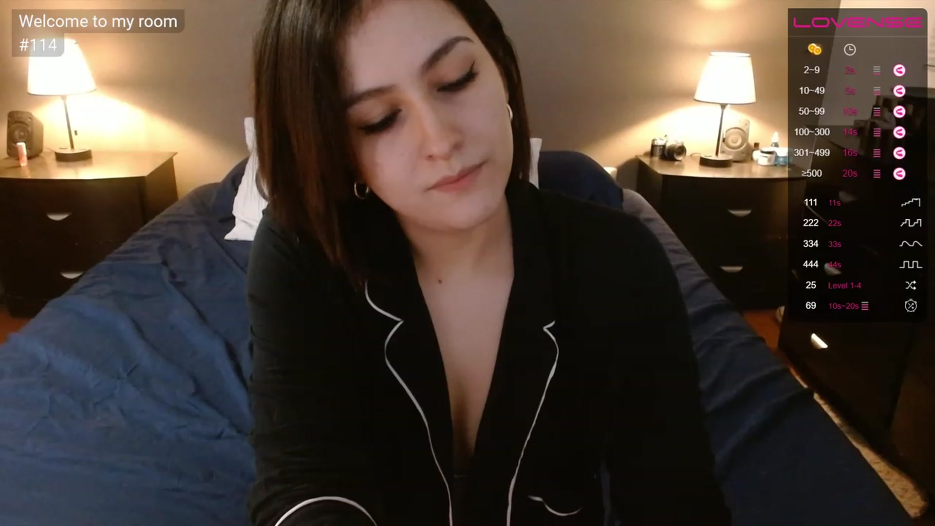 Gallery image thumbnail from Alyssamodel's myfreecams stream on, 05/08/2023, 16:08 image 9 of 20