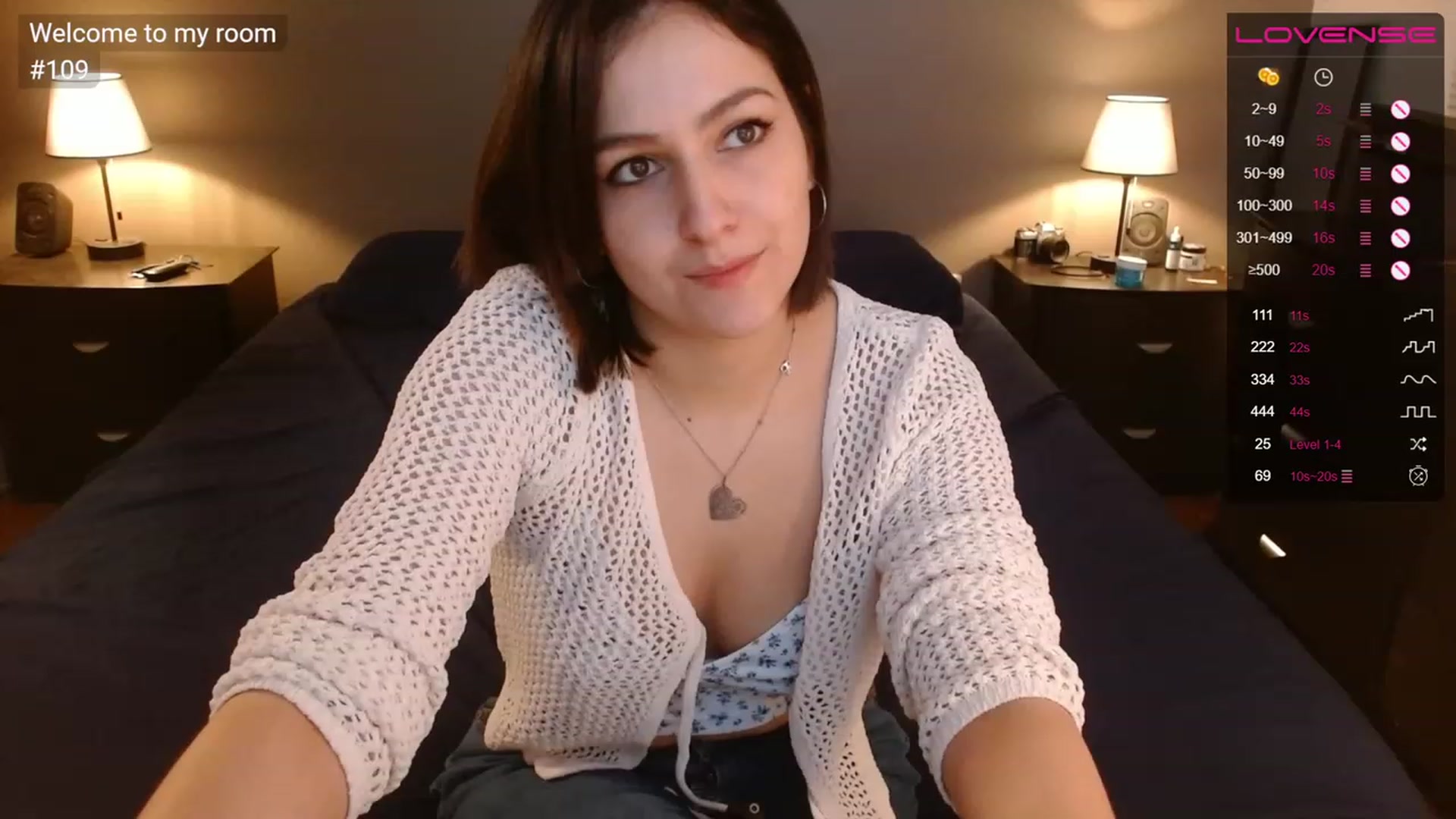 Gallery image thumbnail from Alyssamodel's myfreecams stream on, 05/09/2023, 17:58 image 16 of 20