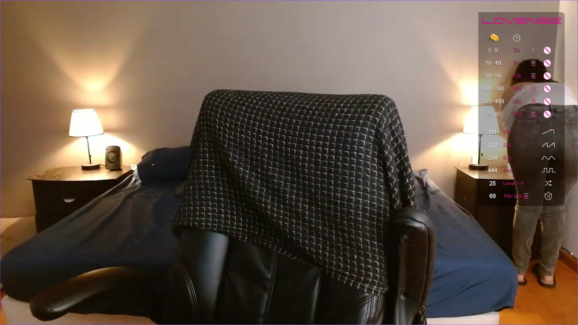 Gallery image thumbnail from Alyssamodel's myfreecams stream on, 07/21/2023, 17:42 image 10 of 20