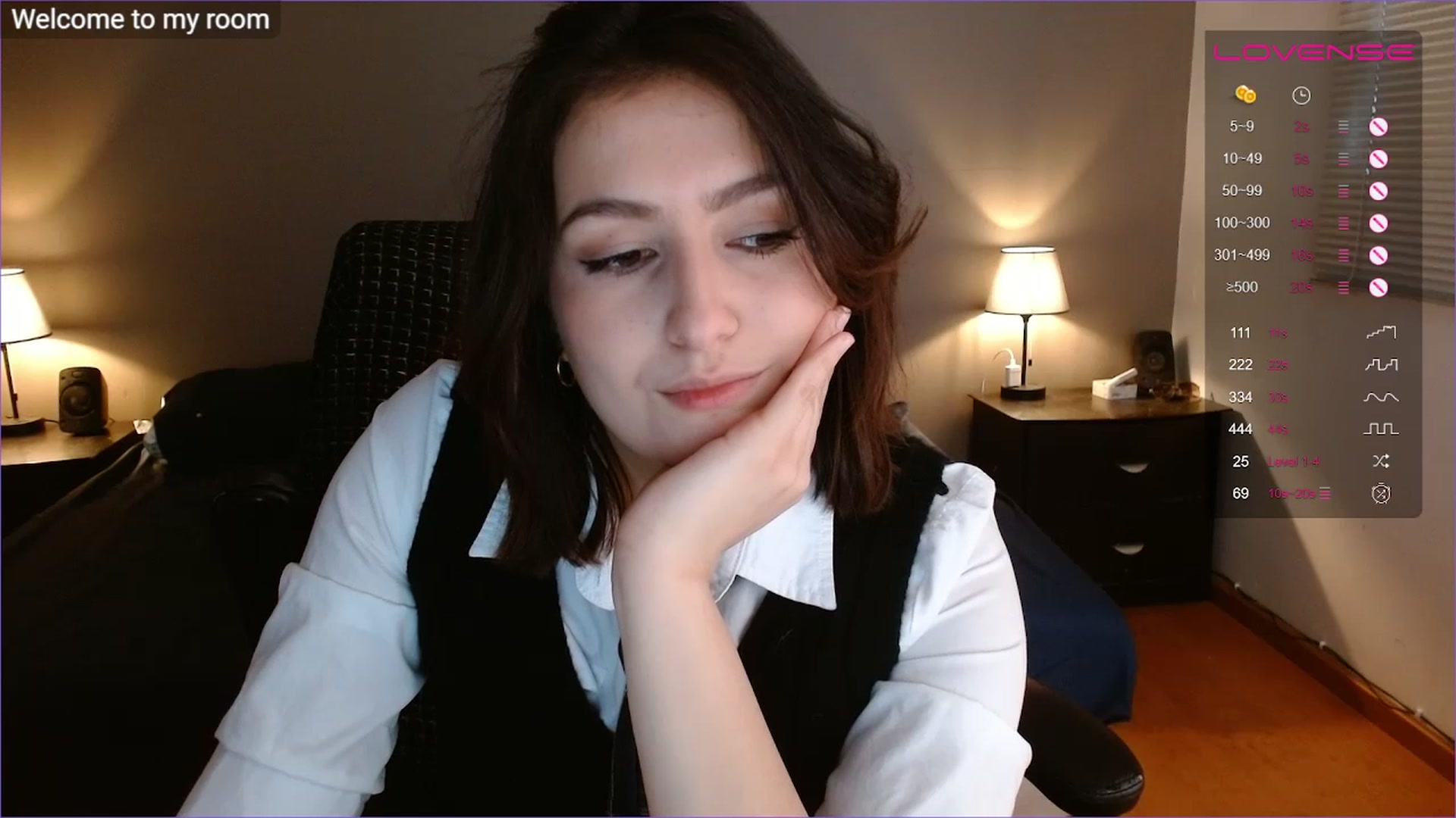Gallery image thumbnail from Alyssamodel's myfreecams stream on, 07/21/2023, 18:45 image 15 of 20