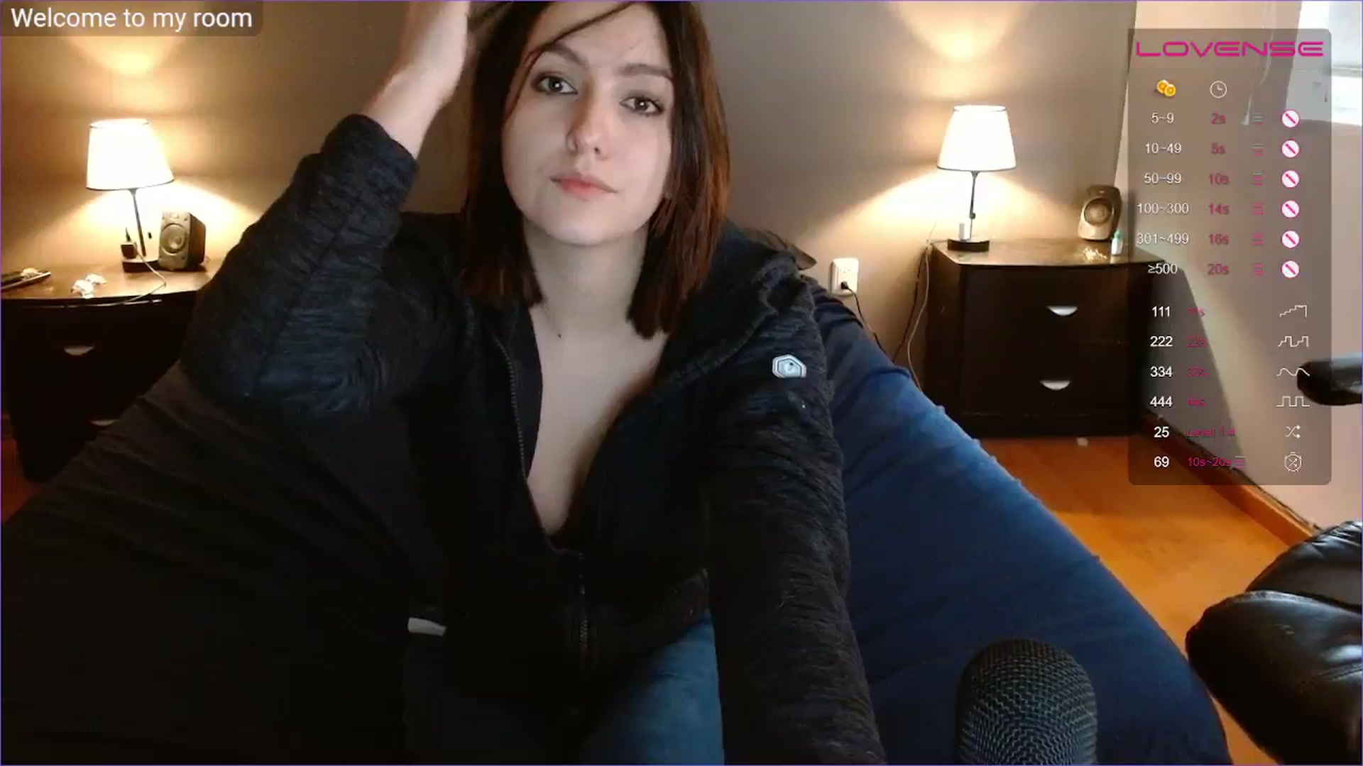 Gallery image thumbnail from Alyssamodel's myfreecams stream on, 08/01/2023, 15:16 image 7 of 20