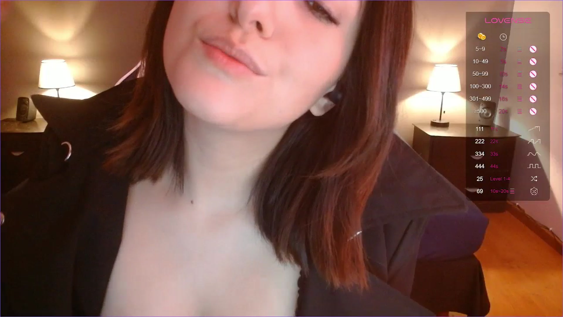 Gallery image thumbnail from Alyssamodel's myfreecams stream on, 10/03/2023, 15:23 image 17 of 20