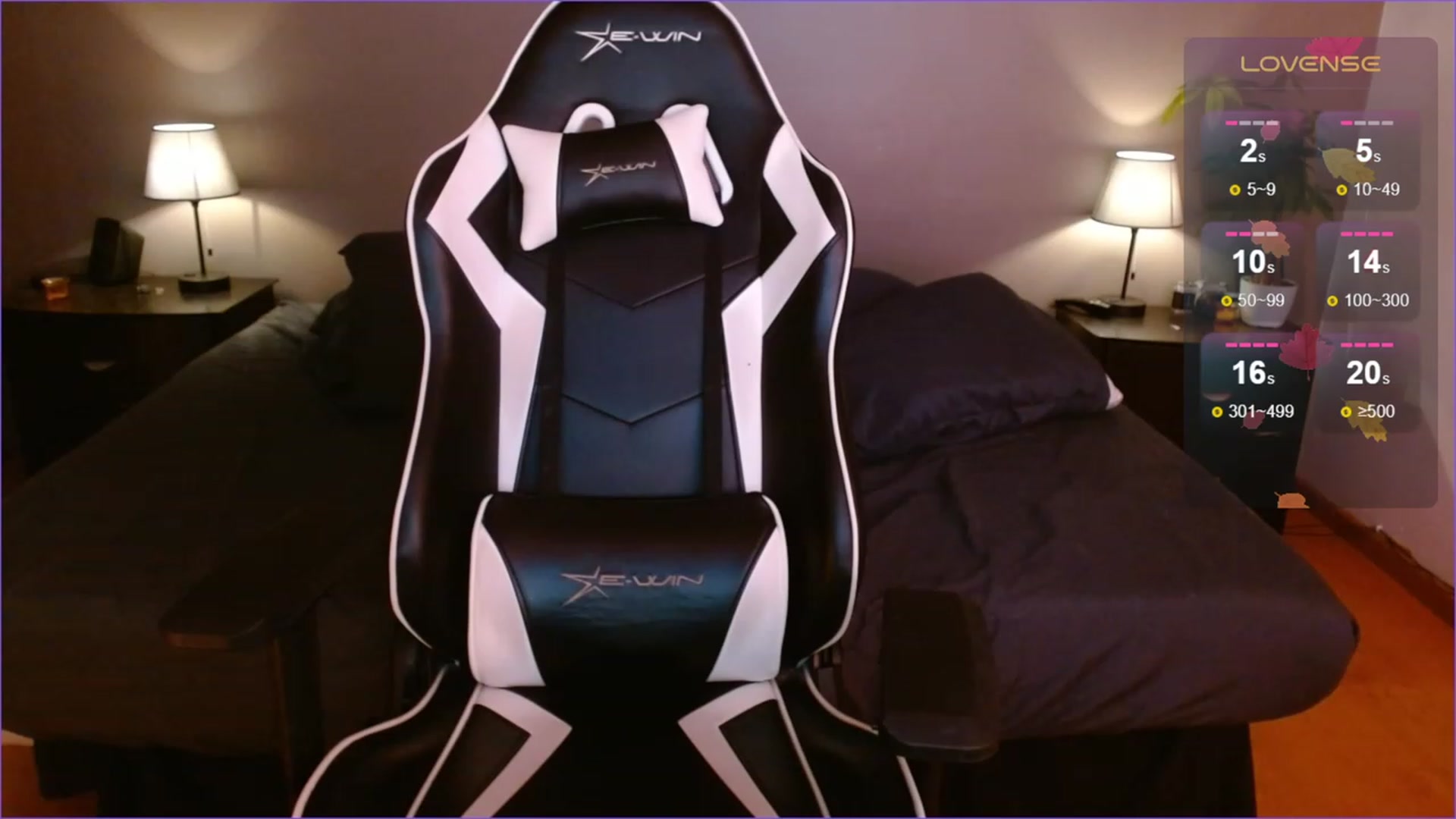 Gallery image thumbnail from Alyssamodel's myfreecams stream on, 12/04/2023, 04:27 image 8 of 20