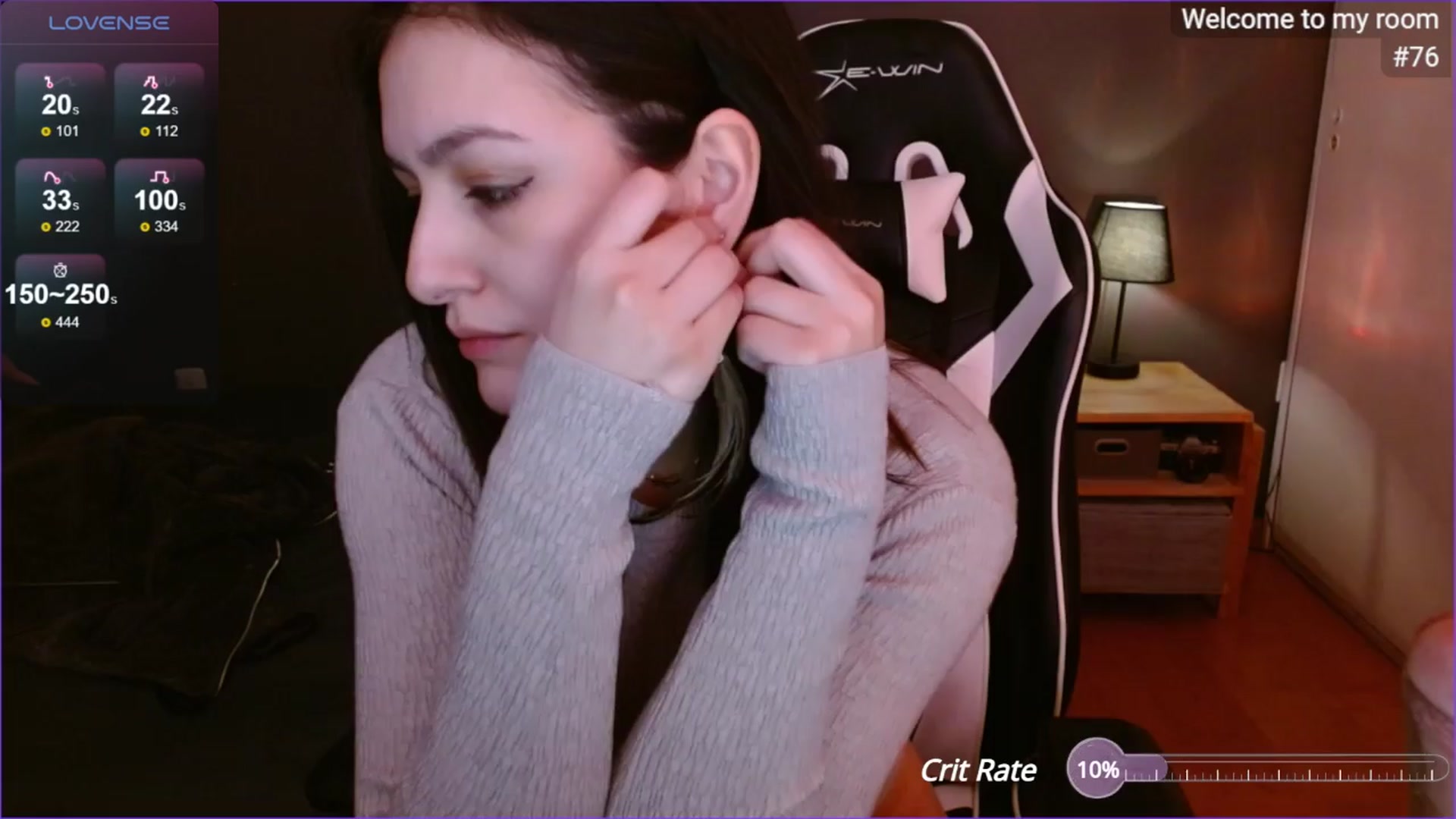 Gallery image thumbnail from Alyssamodel's myfreecams stream on, 04/04/2024, 03:22 image 6 of 20