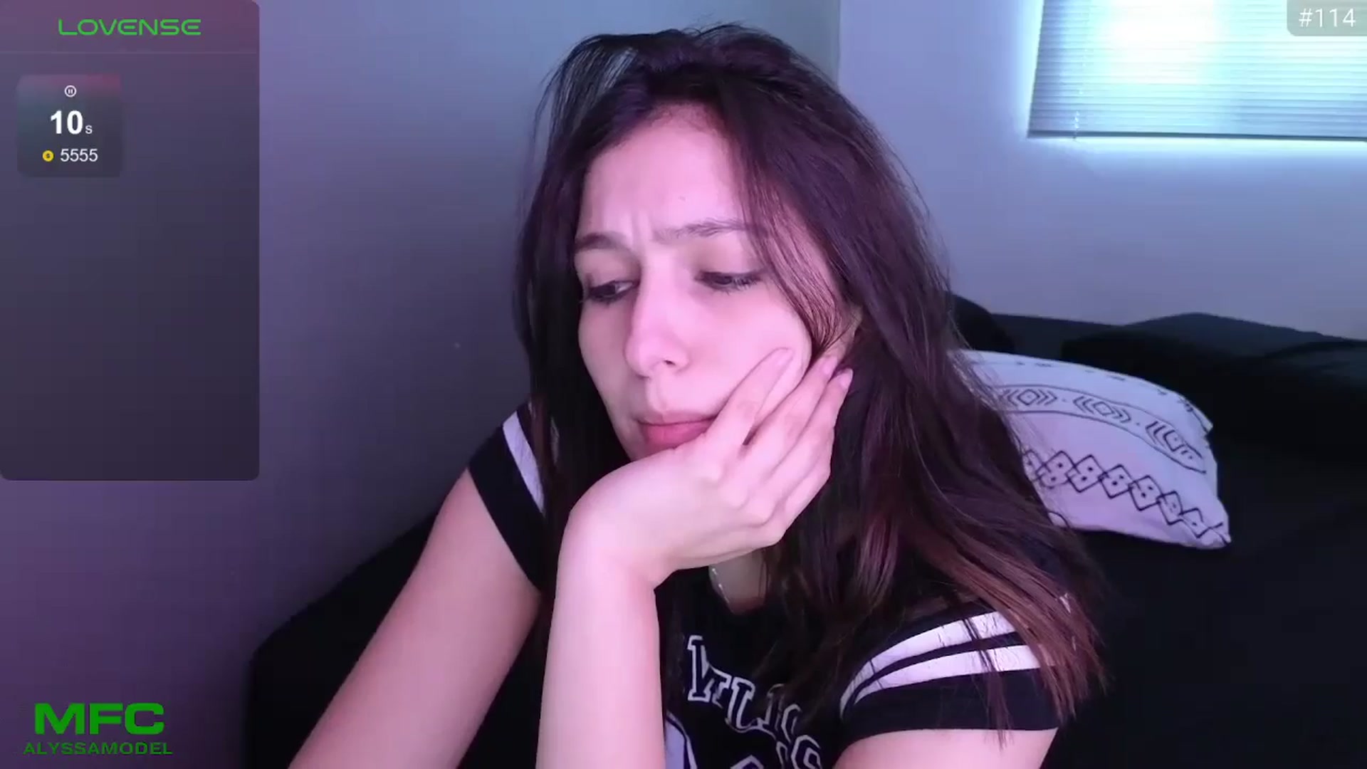 Gallery image thumbnail from Alyssamodel's myfreecams stream on, 08/11/2024, 22:43 image 2 of 20