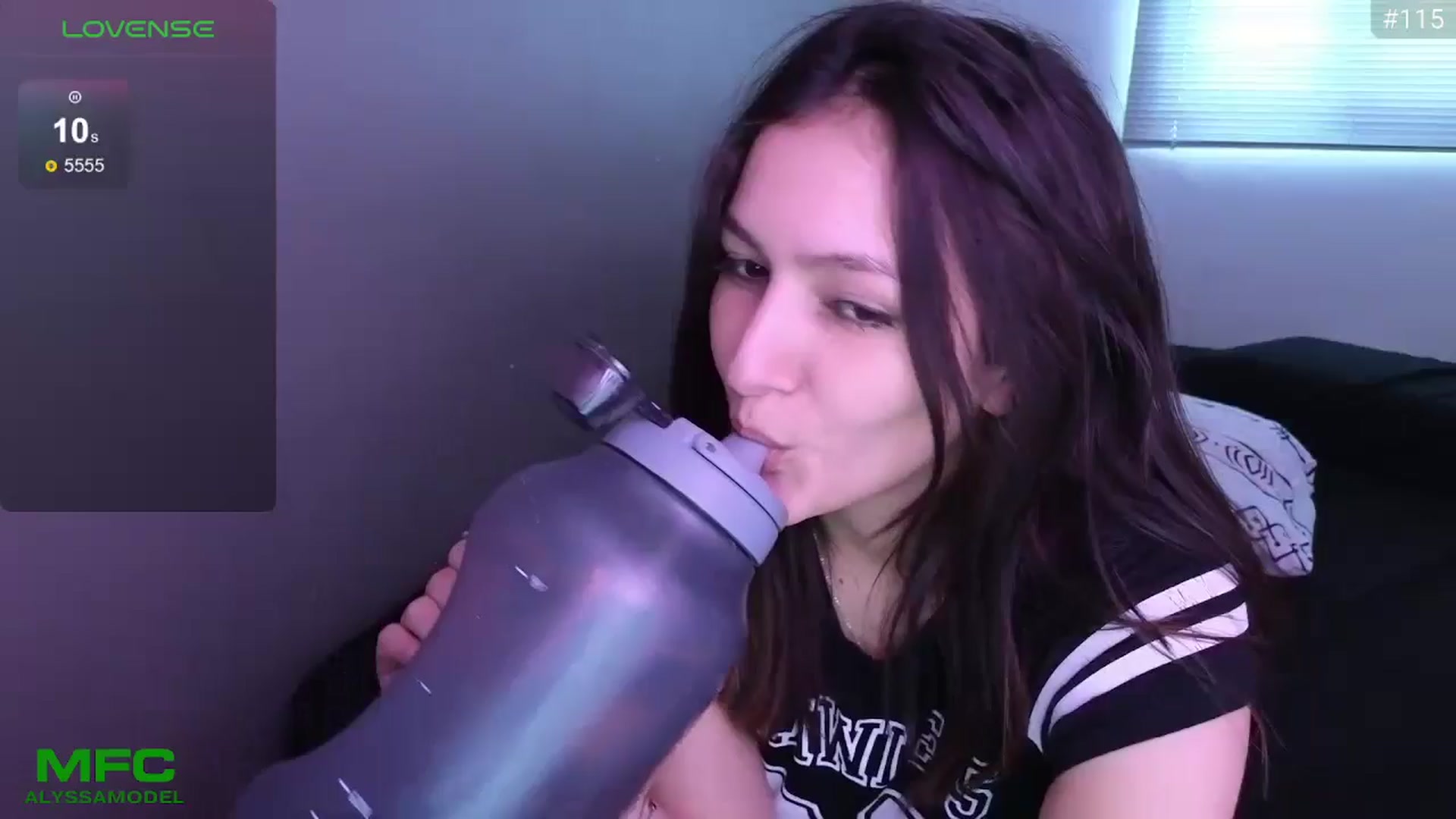Gallery image thumbnail from Alyssamodel's myfreecams stream on, 08/11/2024, 22:43 image 6 of 20