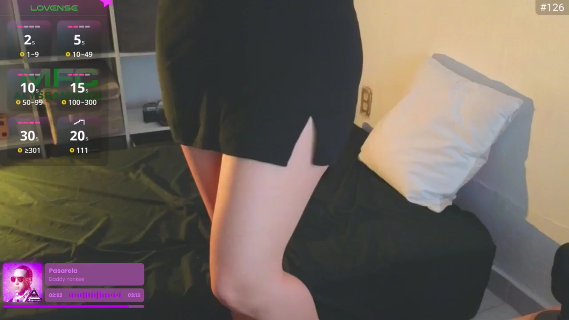 Gallery image thumbnail from Alyssamodel's myfreecams stream on, 10/01/2024, 13:08 image 12 of 20