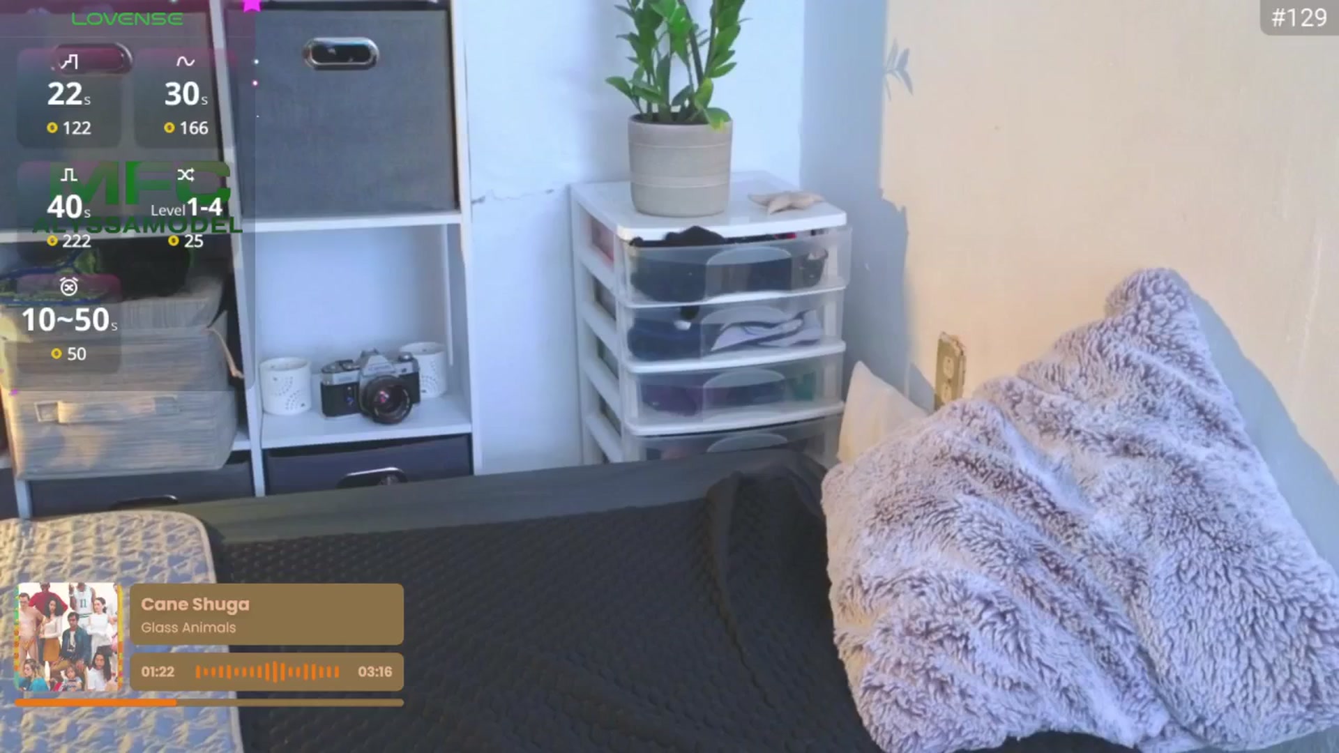 Gallery image thumbnail from Alyssamodel's myfreecams stream on, 10/04/2024, 17:55 image 8 of 20