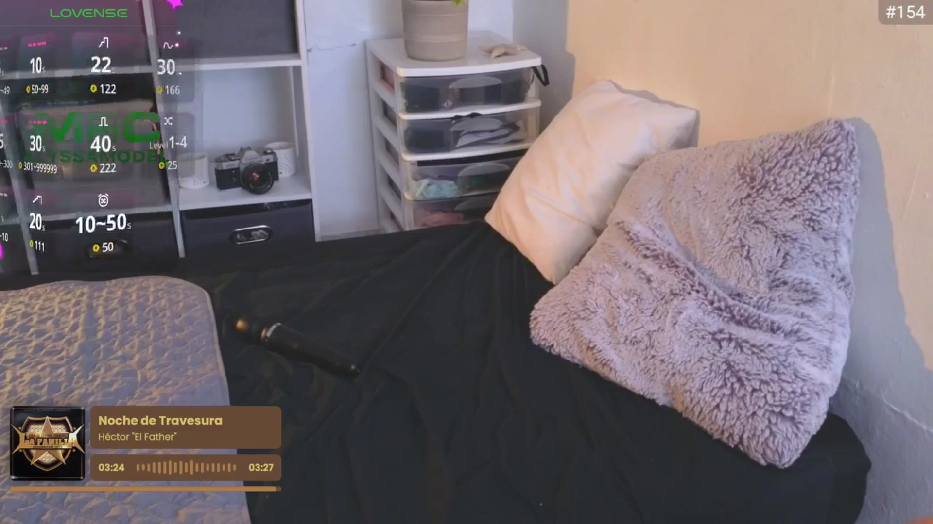 Gallery image thumbnail from Alyssamodel's myfreecams stream on, 10/06/2024, 24:01 image 17 of 20