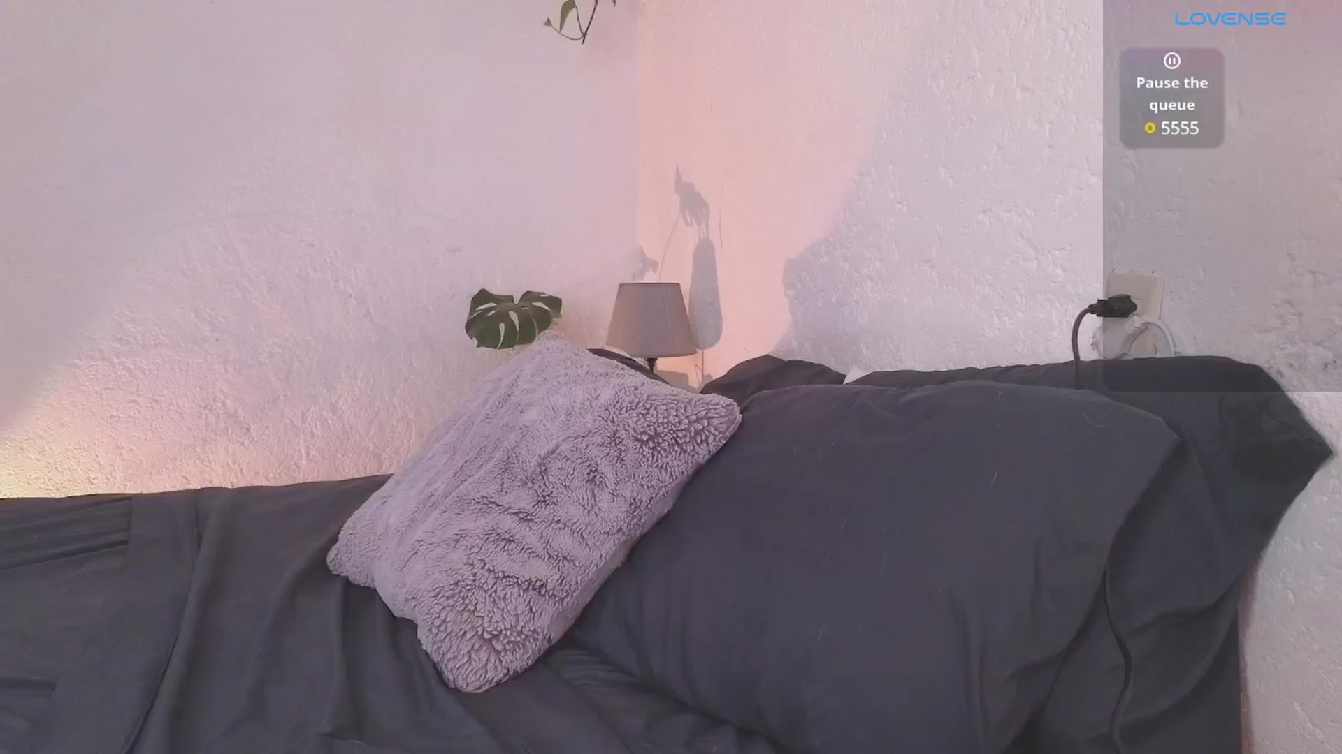 Gallery image thumbnail from Alyssamodel's myfreecams stream on, 11/15/2024, 17:02 image 2 of 20