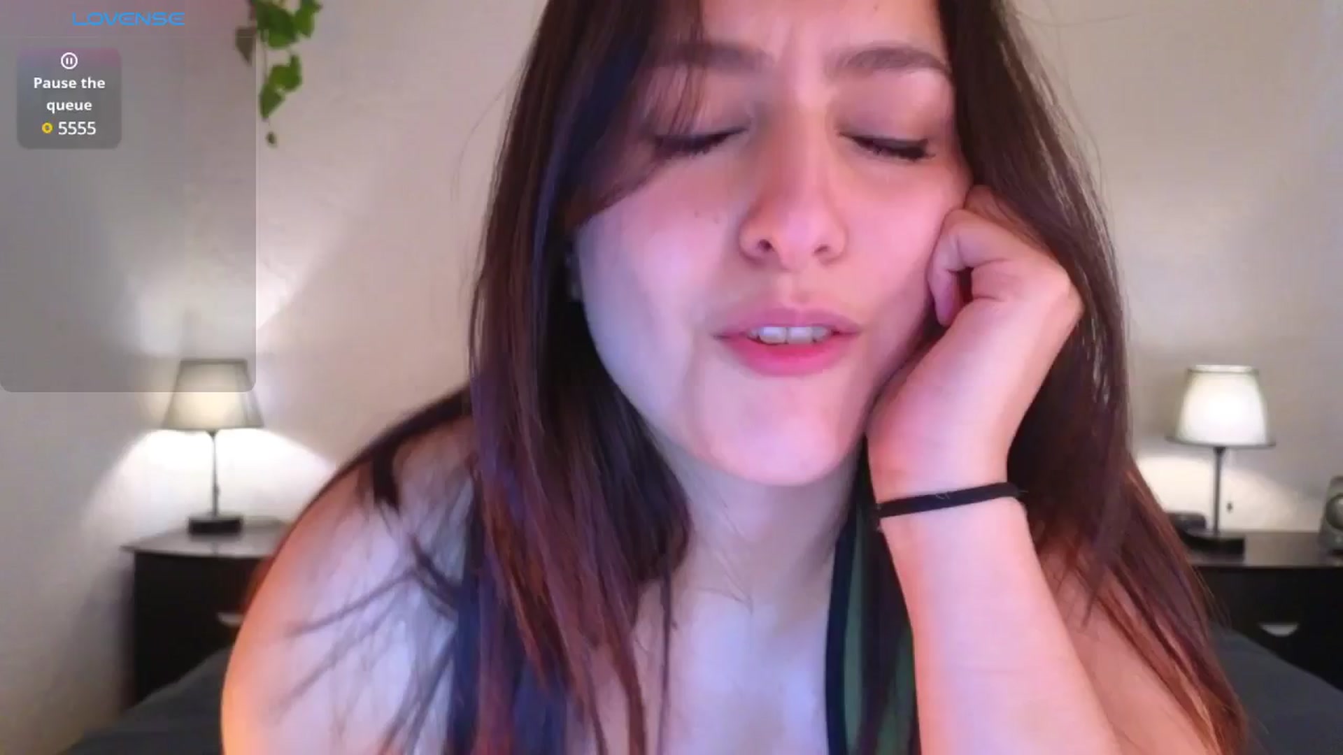 Gallery image thumbnail from Alyssamodel's myfreecams stream on, 12/08/2024, 19:59 image 4 of 20