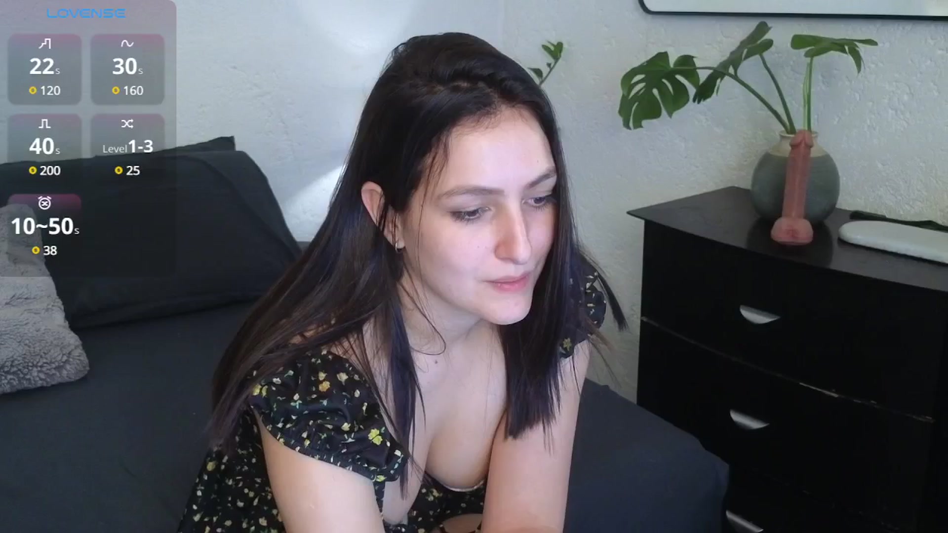 Gallery image thumbnail from Alyssamodel's myfreecams stream on, 03/19/2025, 23:57 image 17 of 20