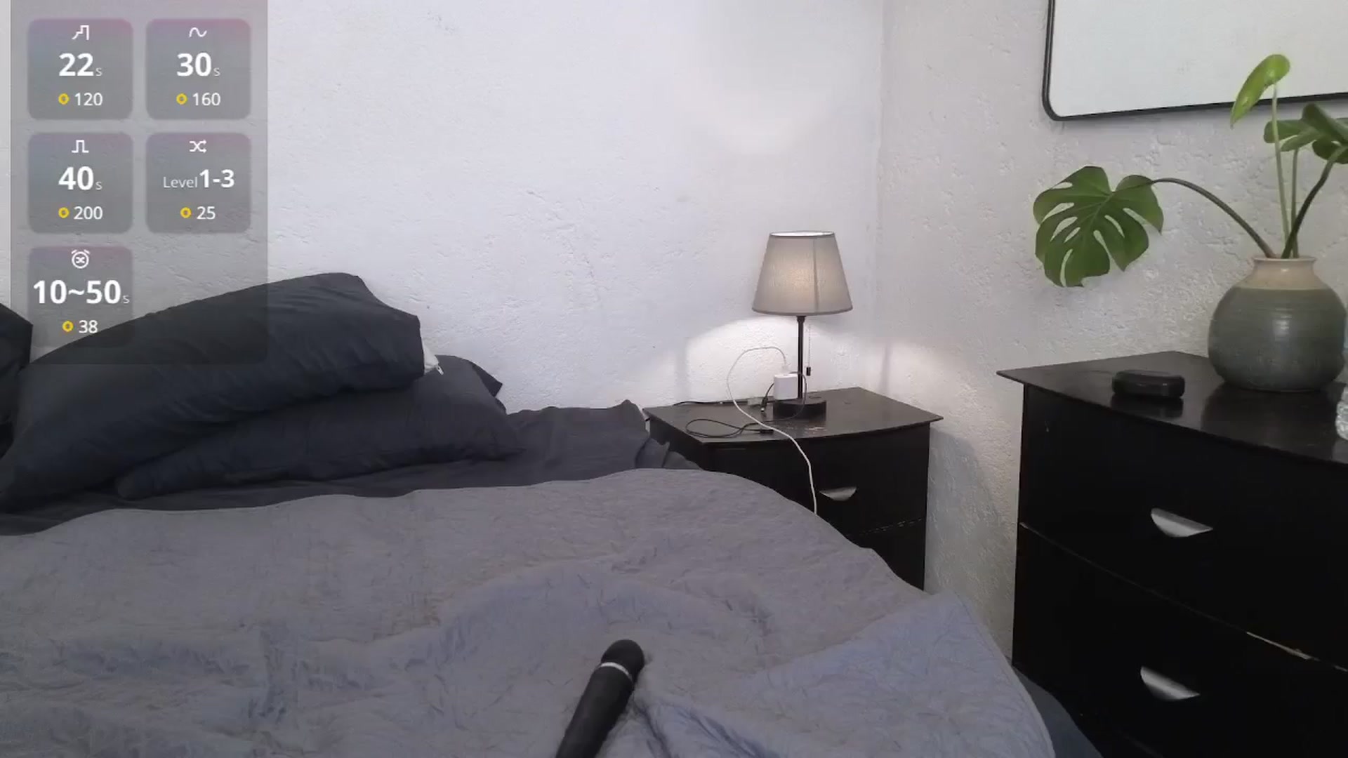 Gallery image thumbnail from Alyssamodel's myfreecams stream on, 04/06/2025, 24:06 image 7 of 20