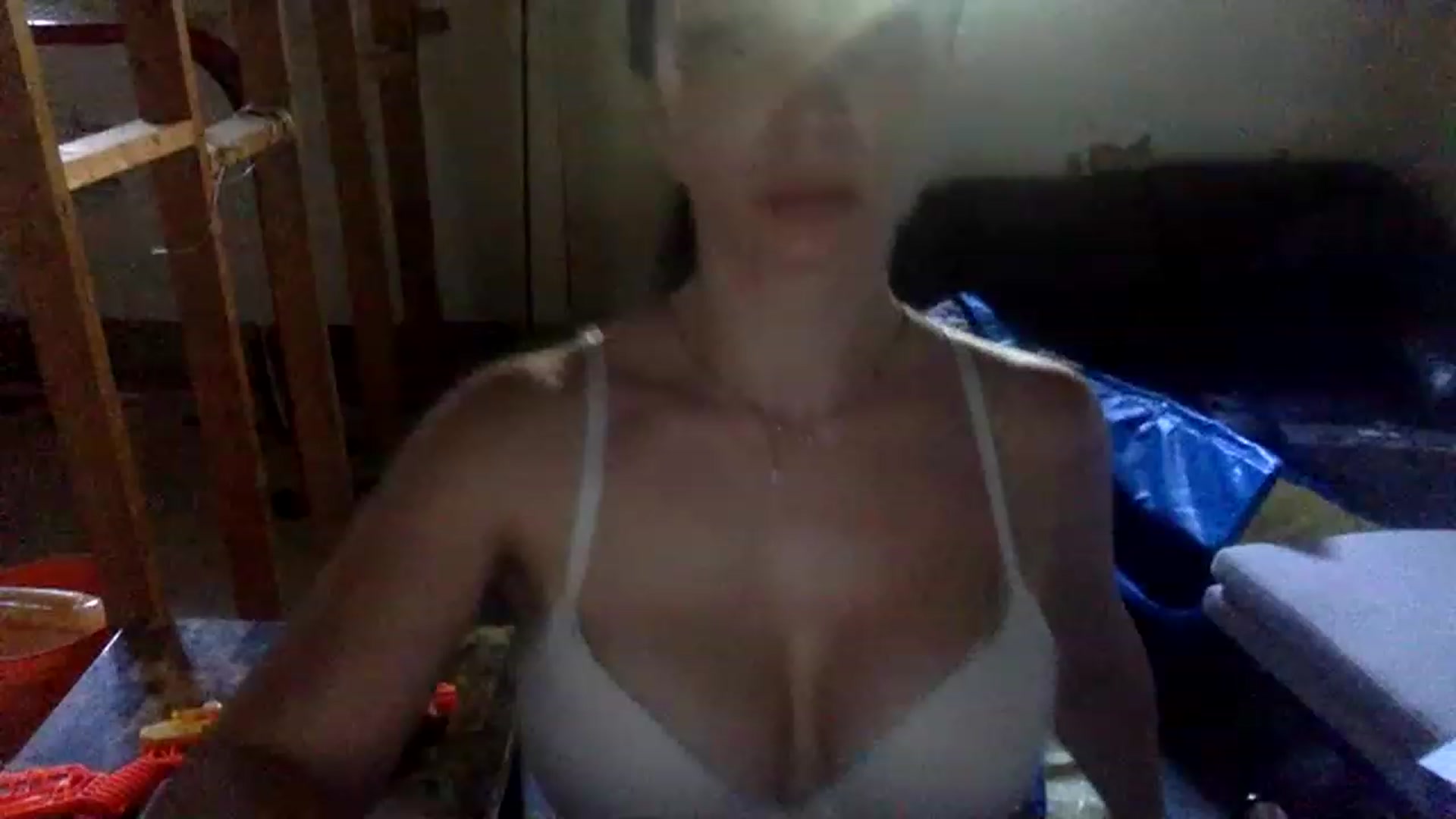 Gallery image thumbnail from Alyssaxox's myfreecams stream on, 05/30/2023, 19:15 image 4 of 20
