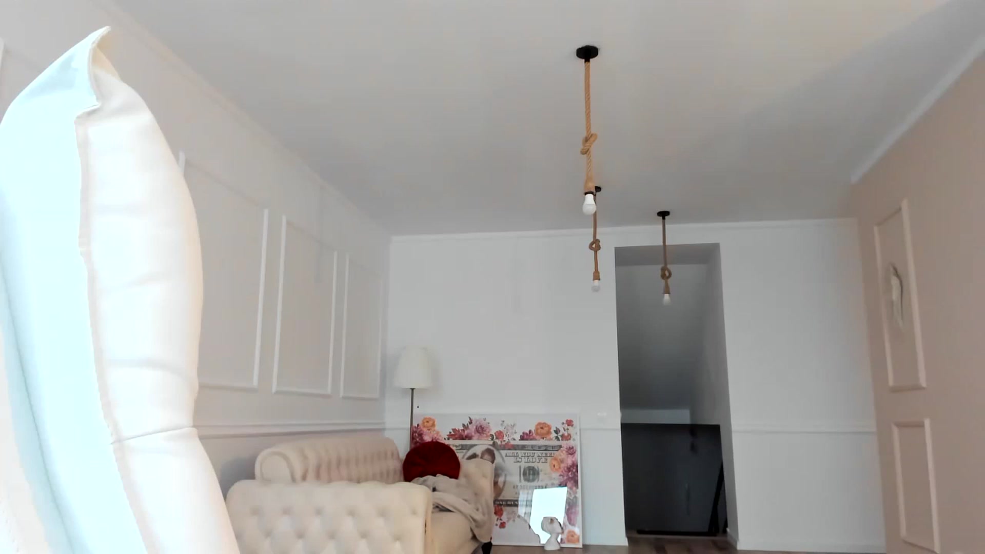 Gallery image thumbnail from AlyssiaKENT1's myfreecams stream on, 11/23/2022, 07:51 image 15 of 20