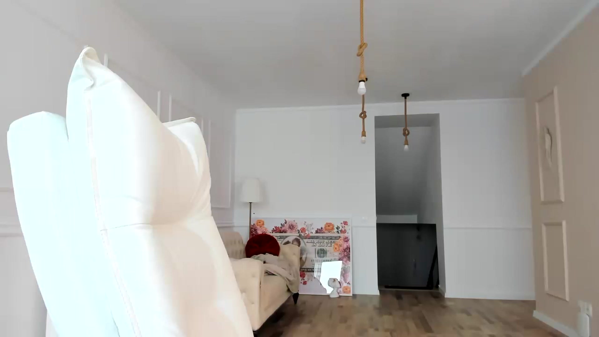 Gallery image thumbnail from AlyssiaKENT1's myfreecams stream on, 11/23/2022, 08:12 image 14 of 20