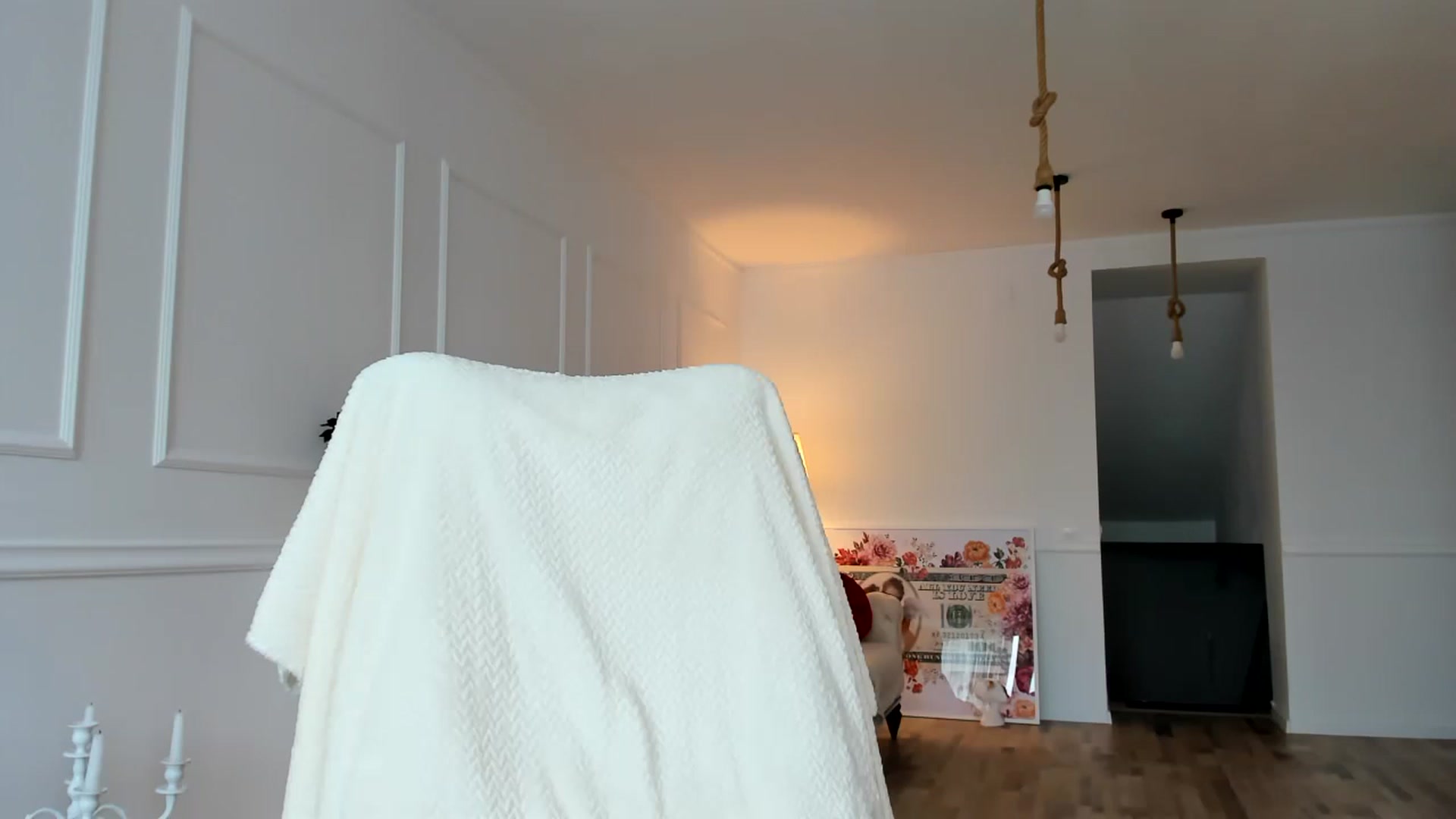 Gallery image thumbnail from AlyssiaKENT1's myfreecams stream on, 11/28/2022, 11:06 image 3 of 20