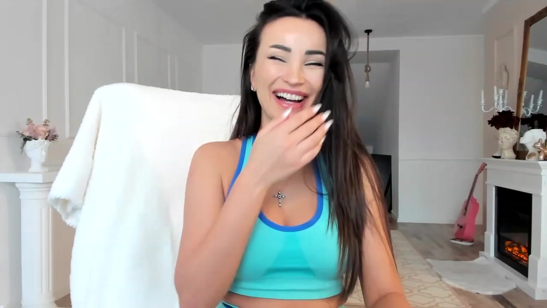 Gallery image thumbnail from AlyssiaKENT1's myfreecams stream on, 12/10/2022, 14:28 image 11 of 20