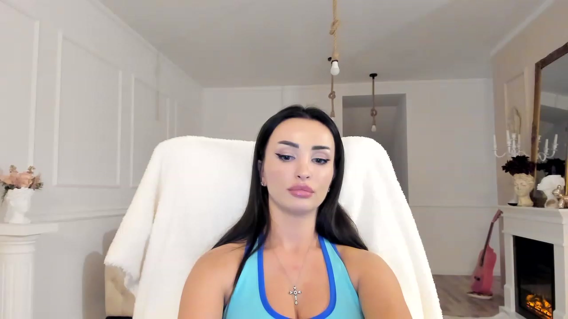 Gallery image thumbnail from AlyssiaKENT1's myfreecams stream on, 12/10/2022, 15:20 image 10 of 20