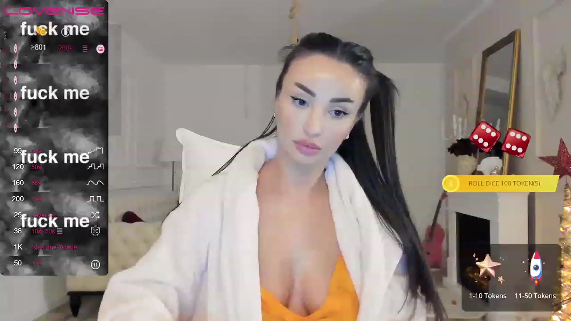 Gallery image thumbnail from AlyssiaKENT1's myfreecams stream on, 12/12/2022, 16:57 image 5 of 20