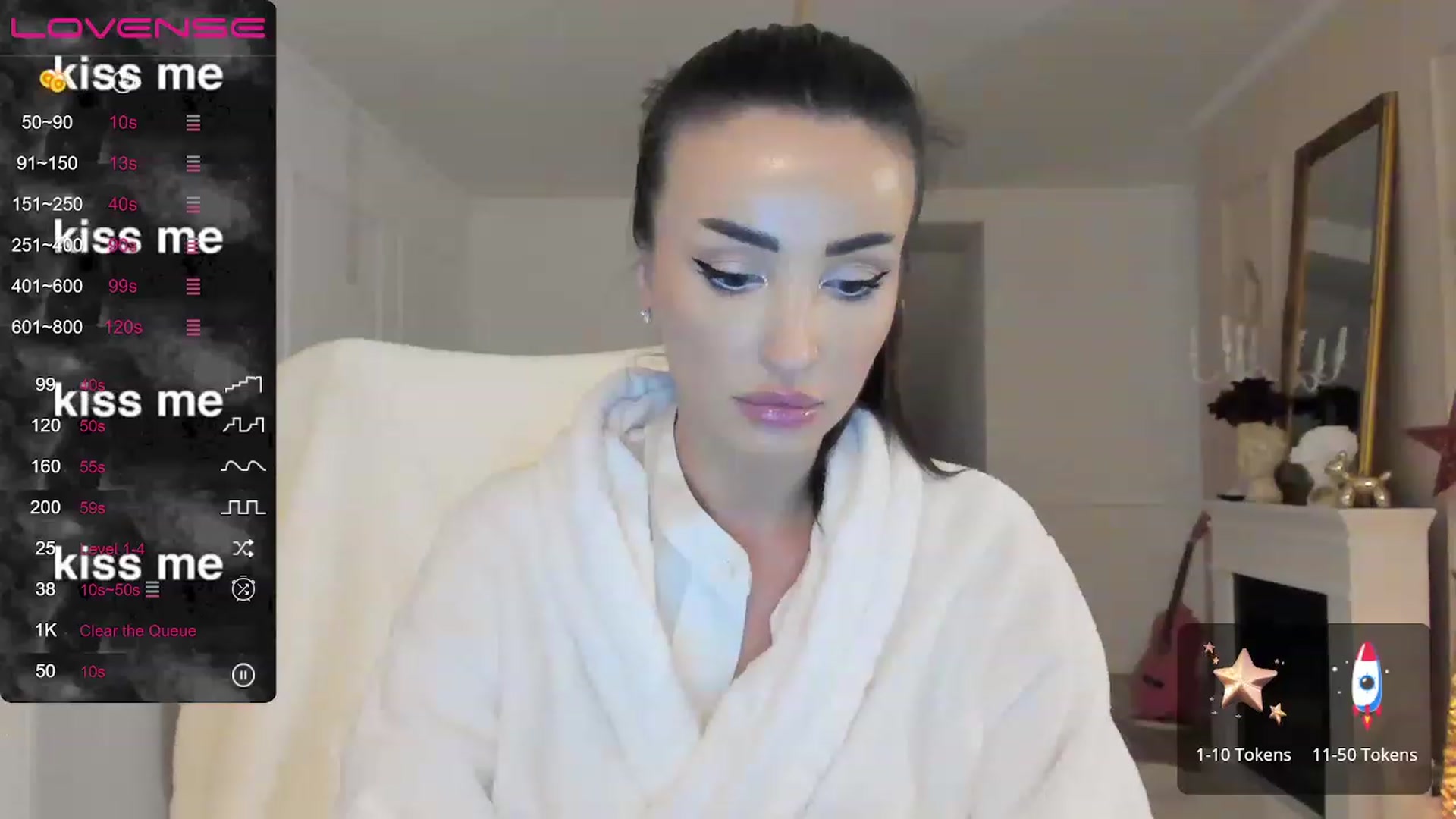 Gallery image thumbnail from AlyssiaKENT1's myfreecams stream on, 12/15/2022, 15:26 image 15 of 20