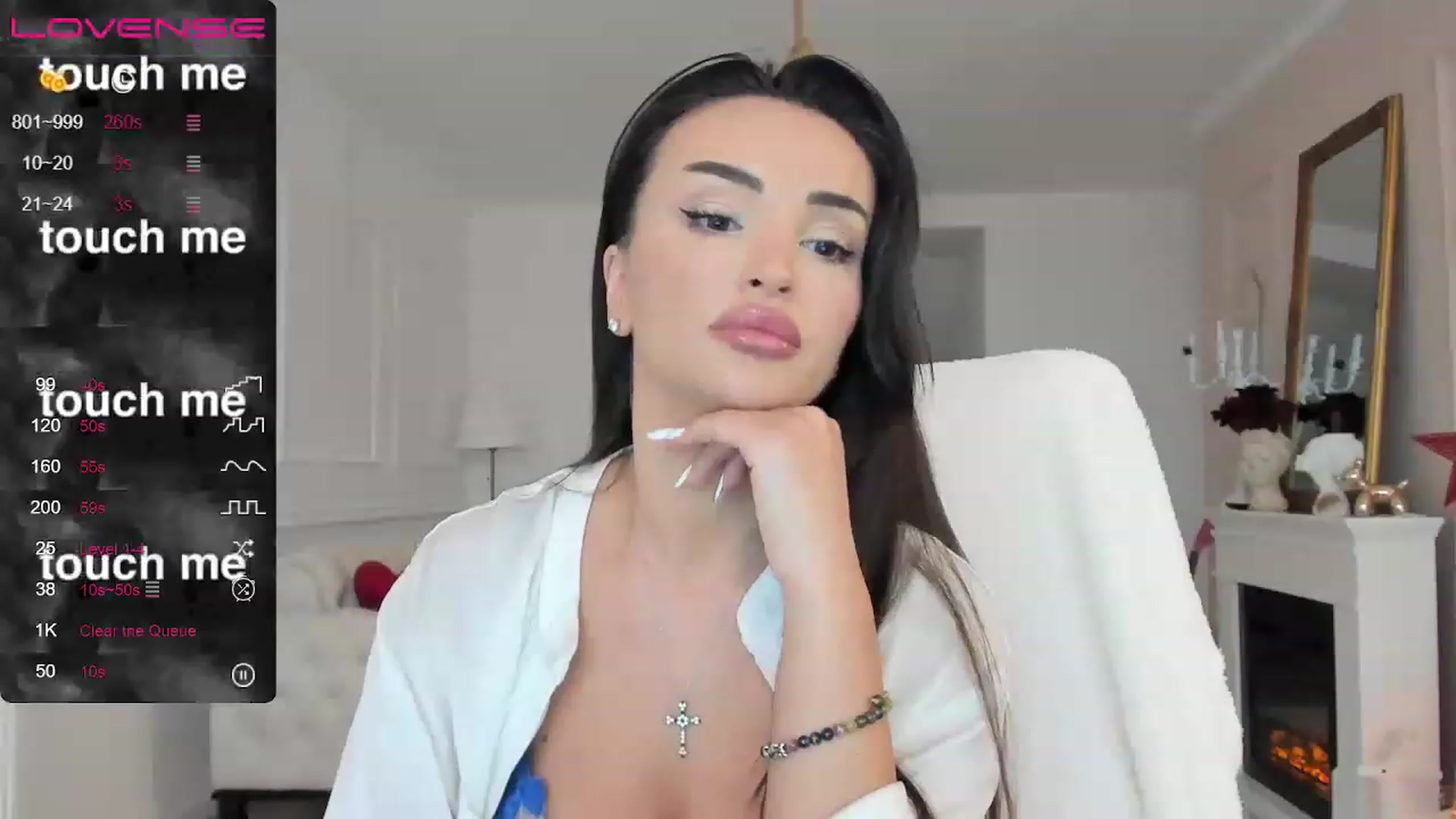 Gallery image thumbnail from AlyssiaKENT1's myfreecams stream on, 12/18/2022, 08:37 image 6 of 20