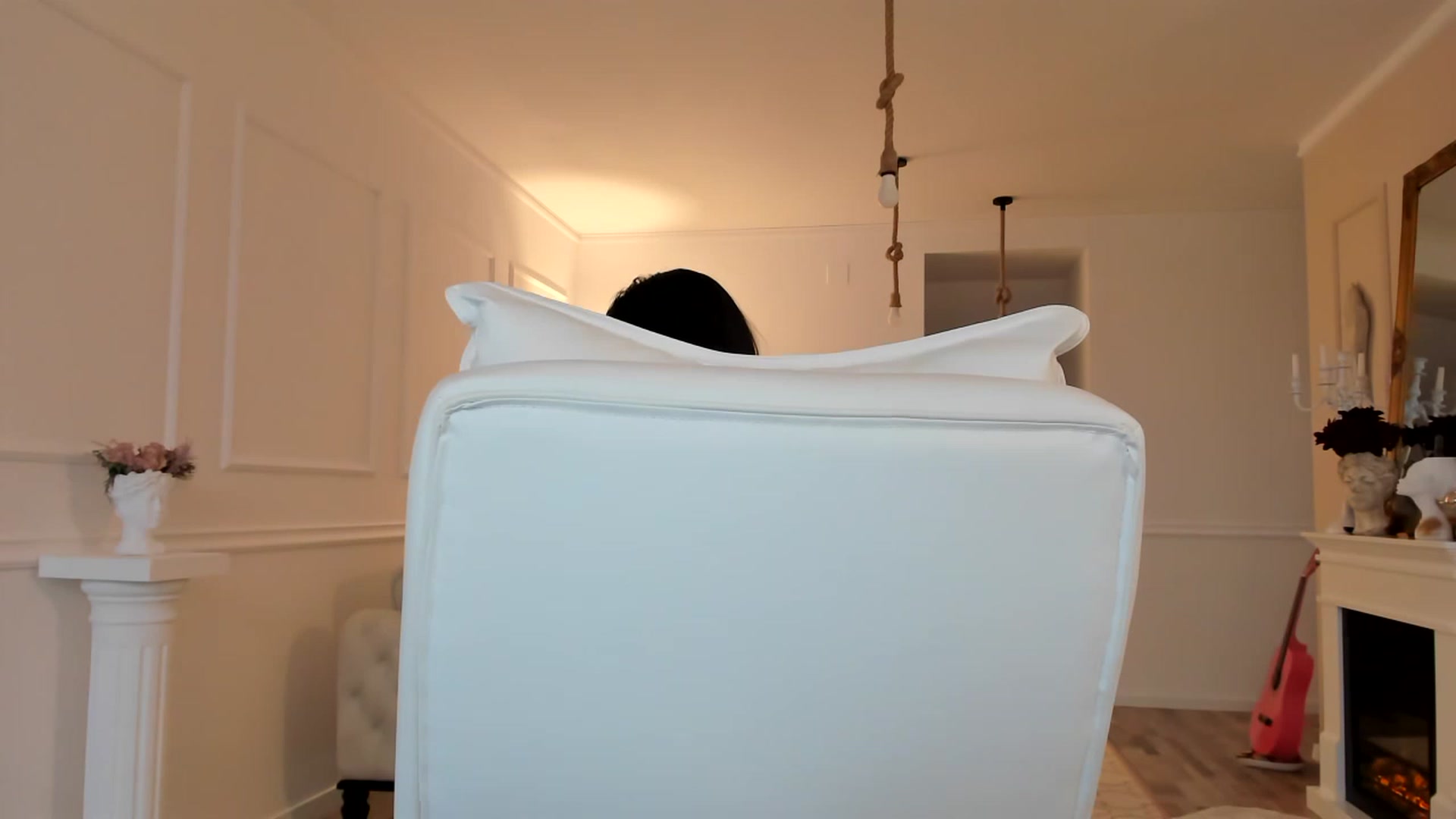 Gallery image thumbnail from AlyssiaKENT1's myfreecams stream on, 12/21/2022, 15:56 image 7 of 20