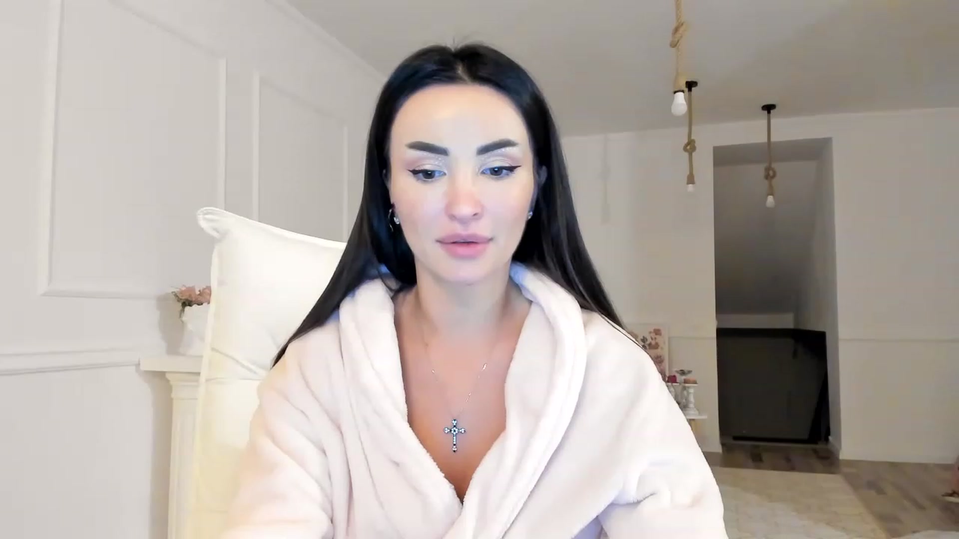 Gallery image thumbnail from AlyssiaKENT1's myfreecams stream on, 12/21/2022, 16:30 image 6 of 20