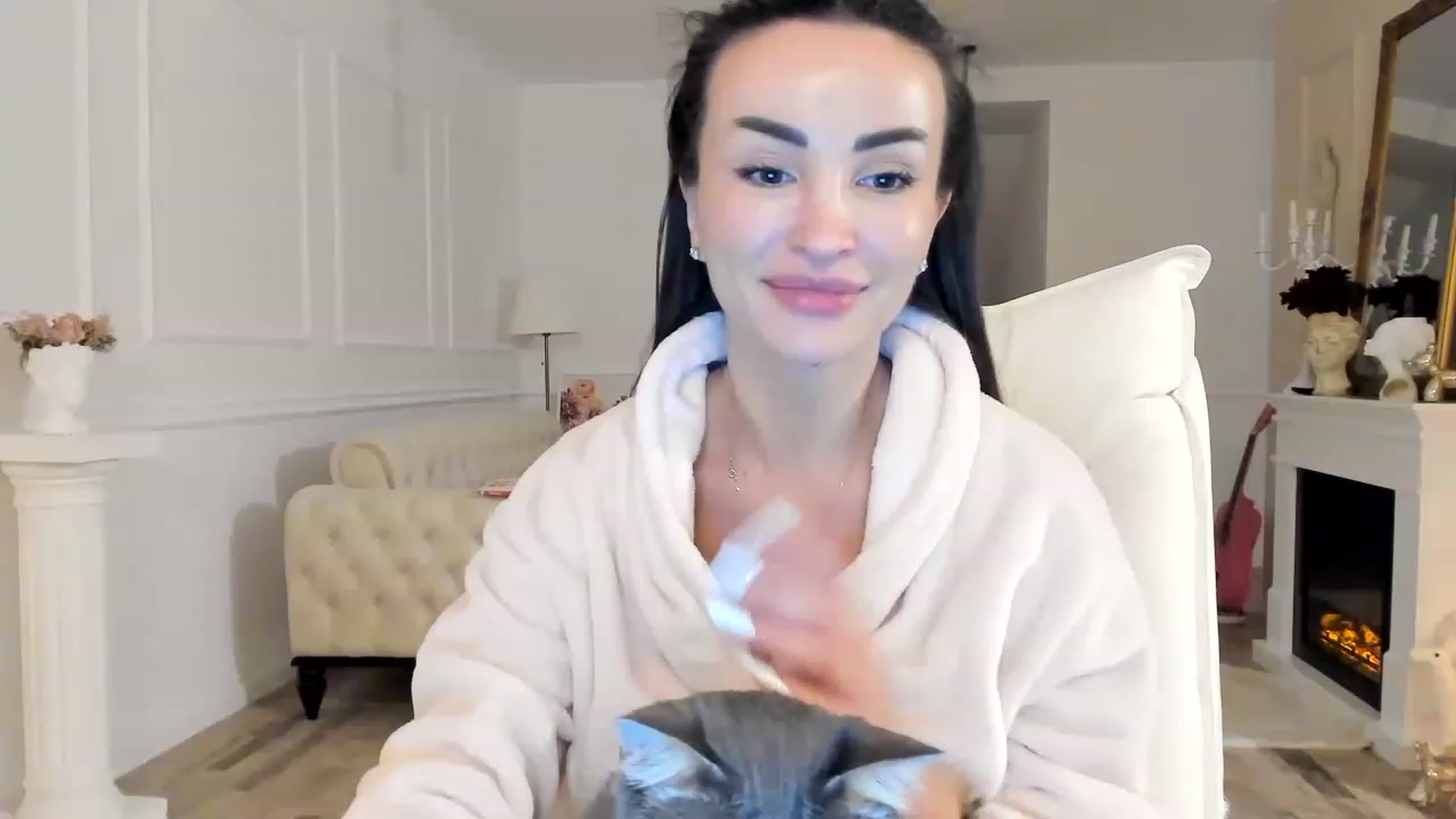 Gallery image thumbnail from AlyssiaKENT1's myfreecams stream on, 12/22/2022, 20:49 image 10 of 20