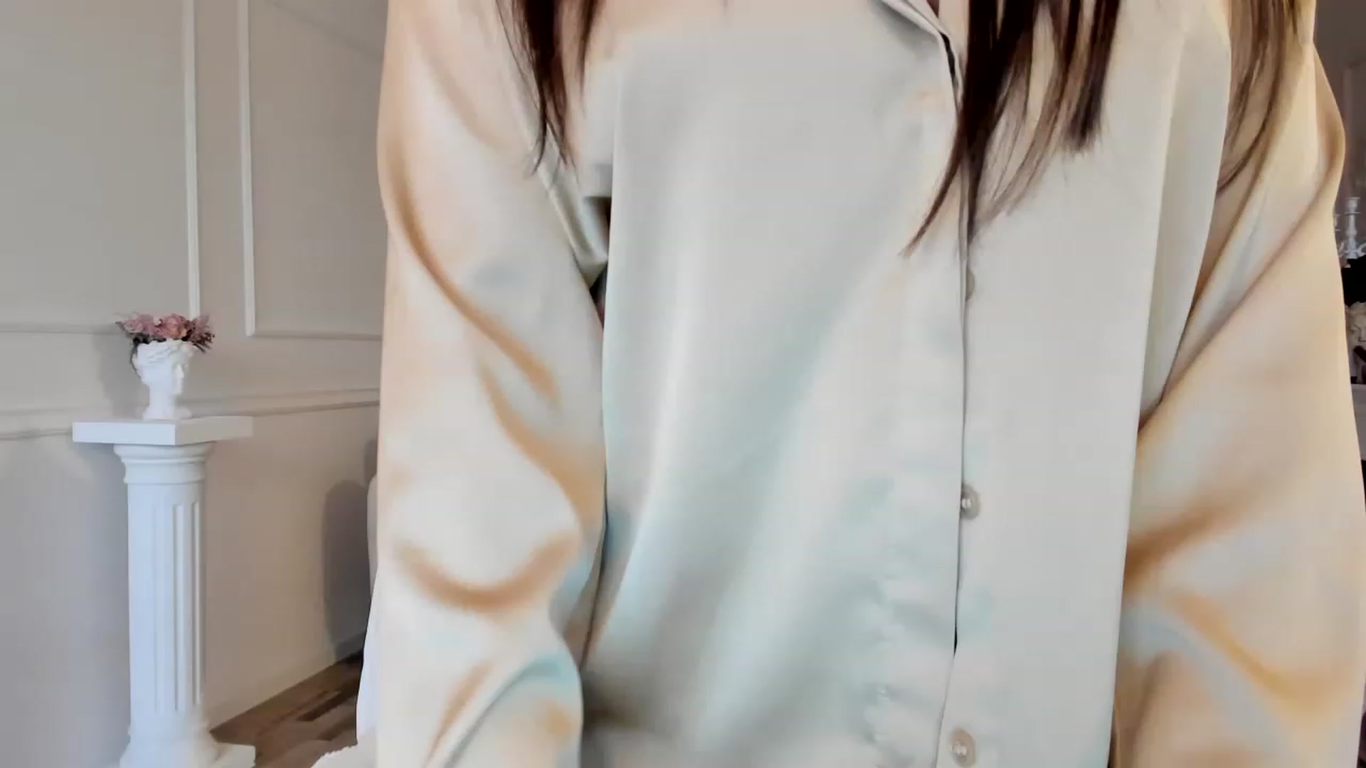 Gallery image thumbnail from AlyssiaKENT1's myfreecams stream on, 01/07/2023, 15:13 image 17 of 20