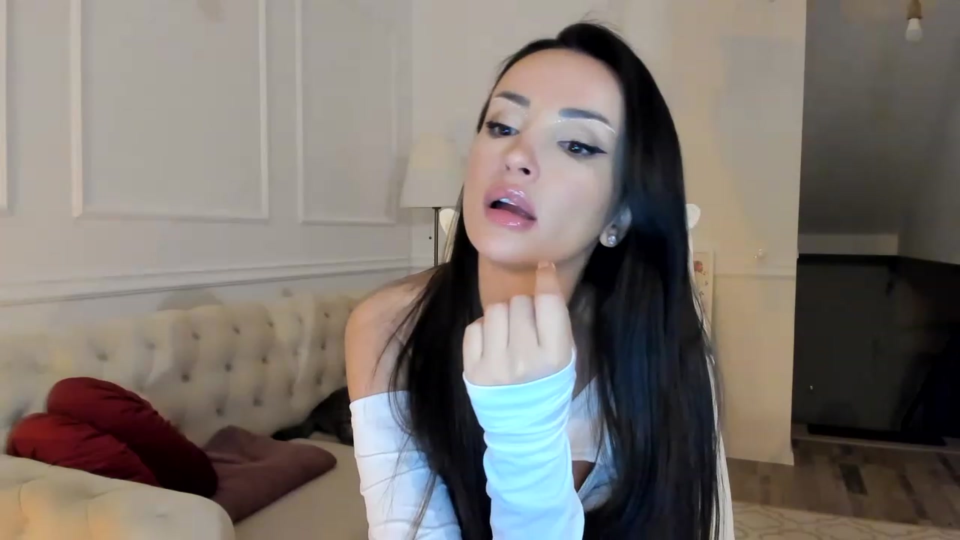 Gallery image thumbnail from AlyssiaKENT1's myfreecams stream on, 01/18/2023, 18:10 image 20 of 20